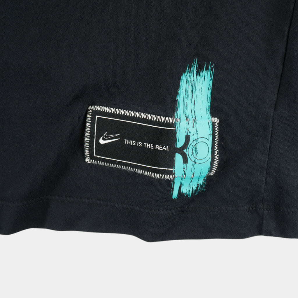 Nike Dri-Fit Черна Тениска с Графика