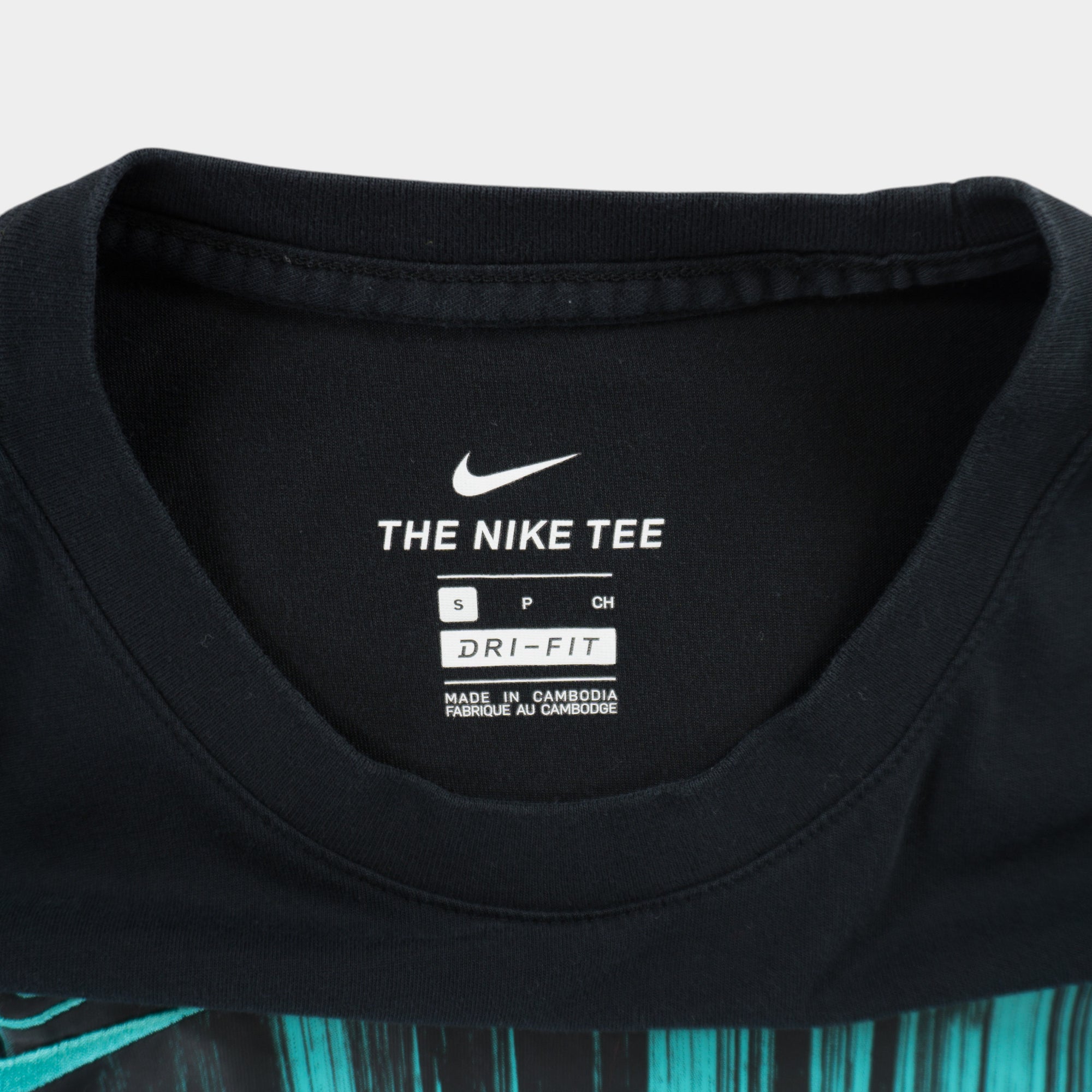 Nike Dri-Fit Черна Тениска с Графика