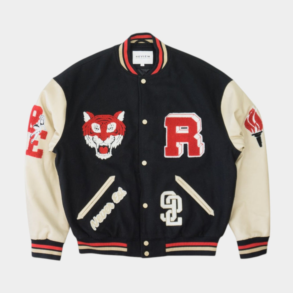 Review Varsity Яке
