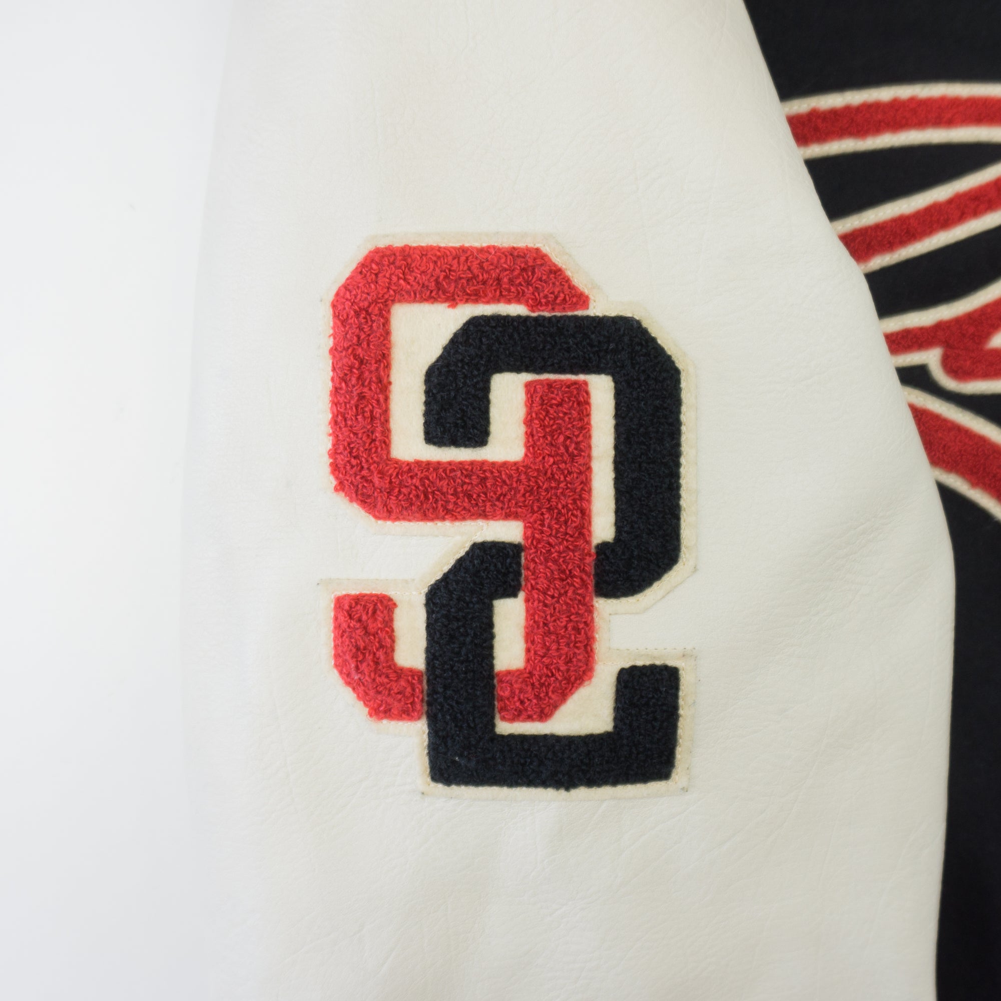 Review Varsity Яке