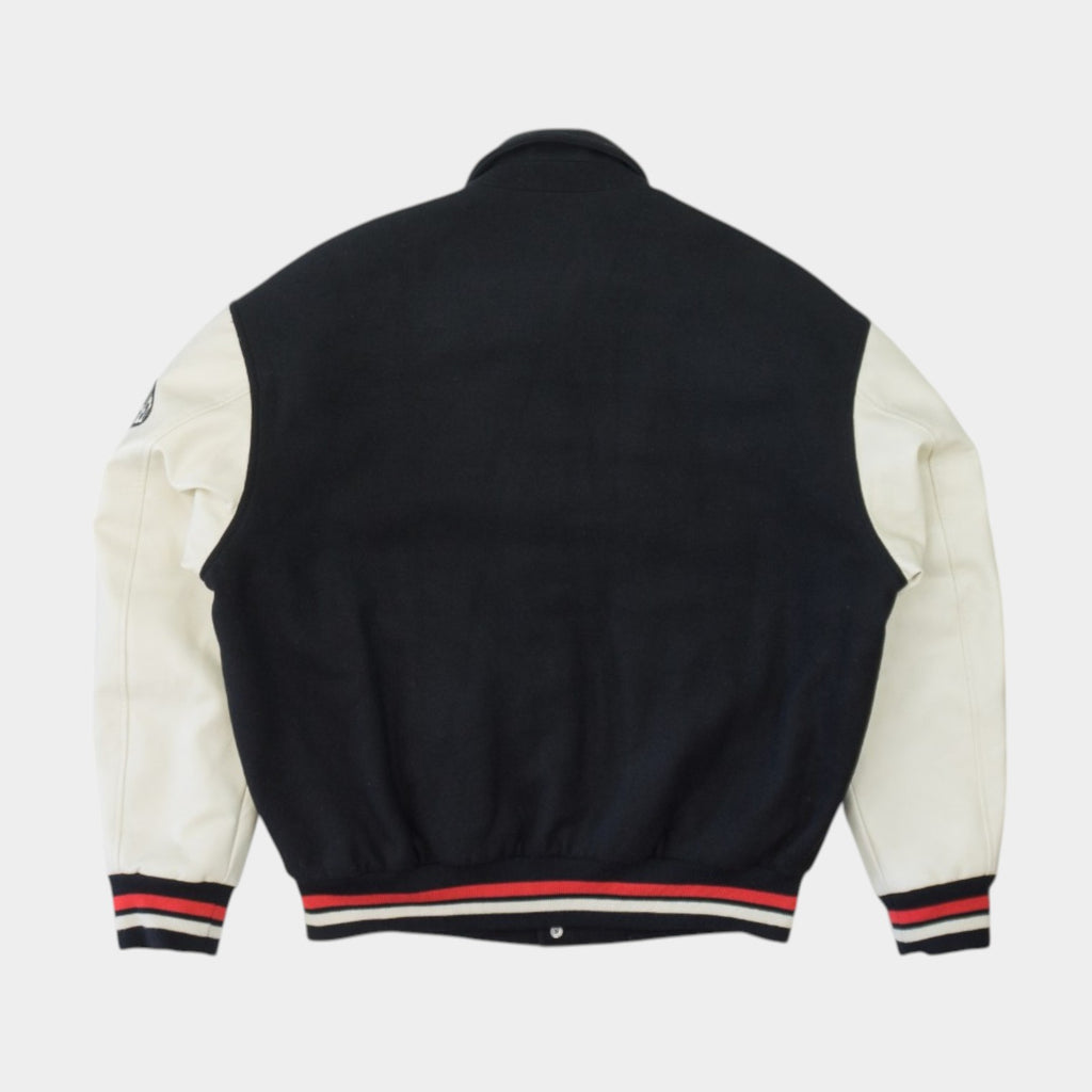 Review Varsity Яке