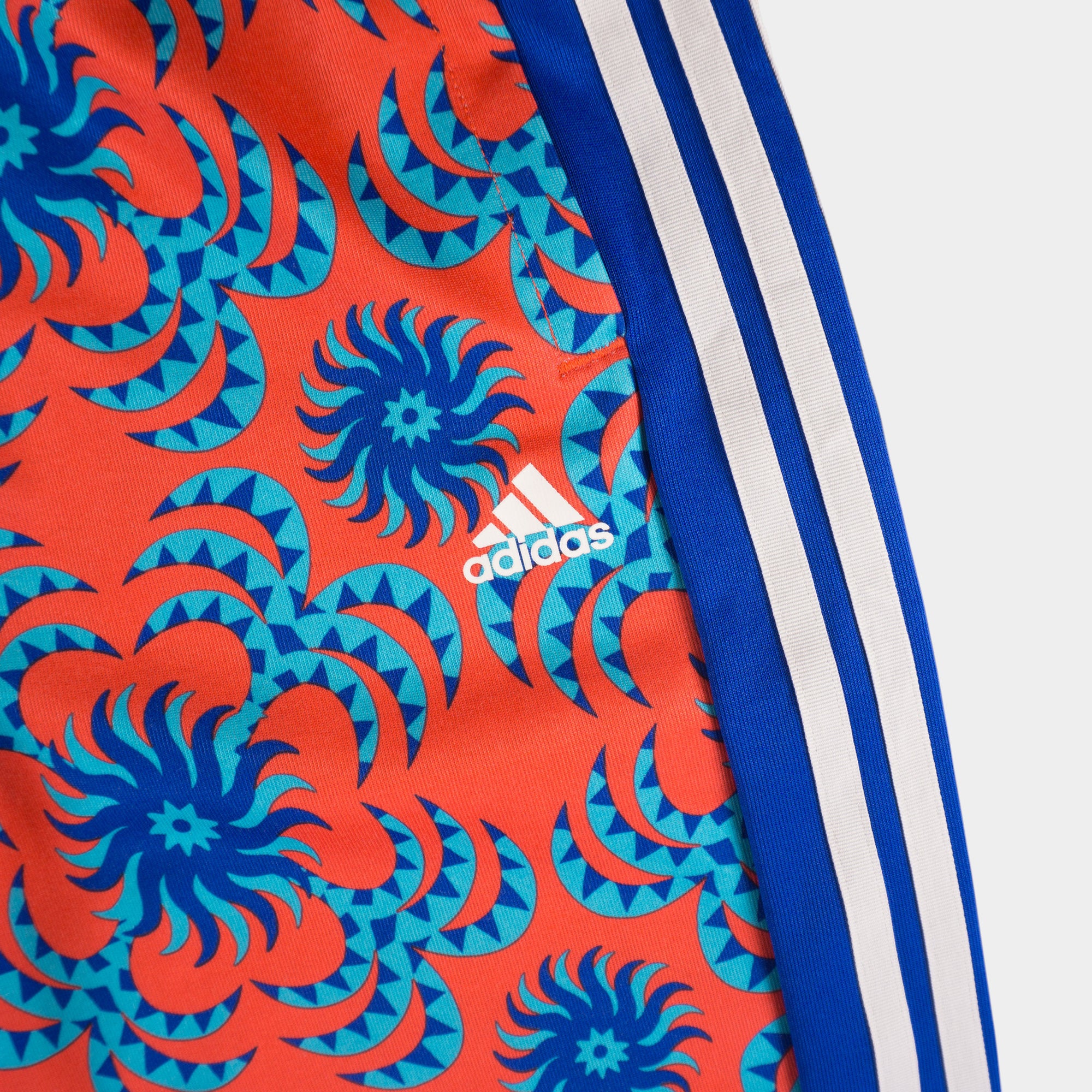 Adidas Цветен Анцуг