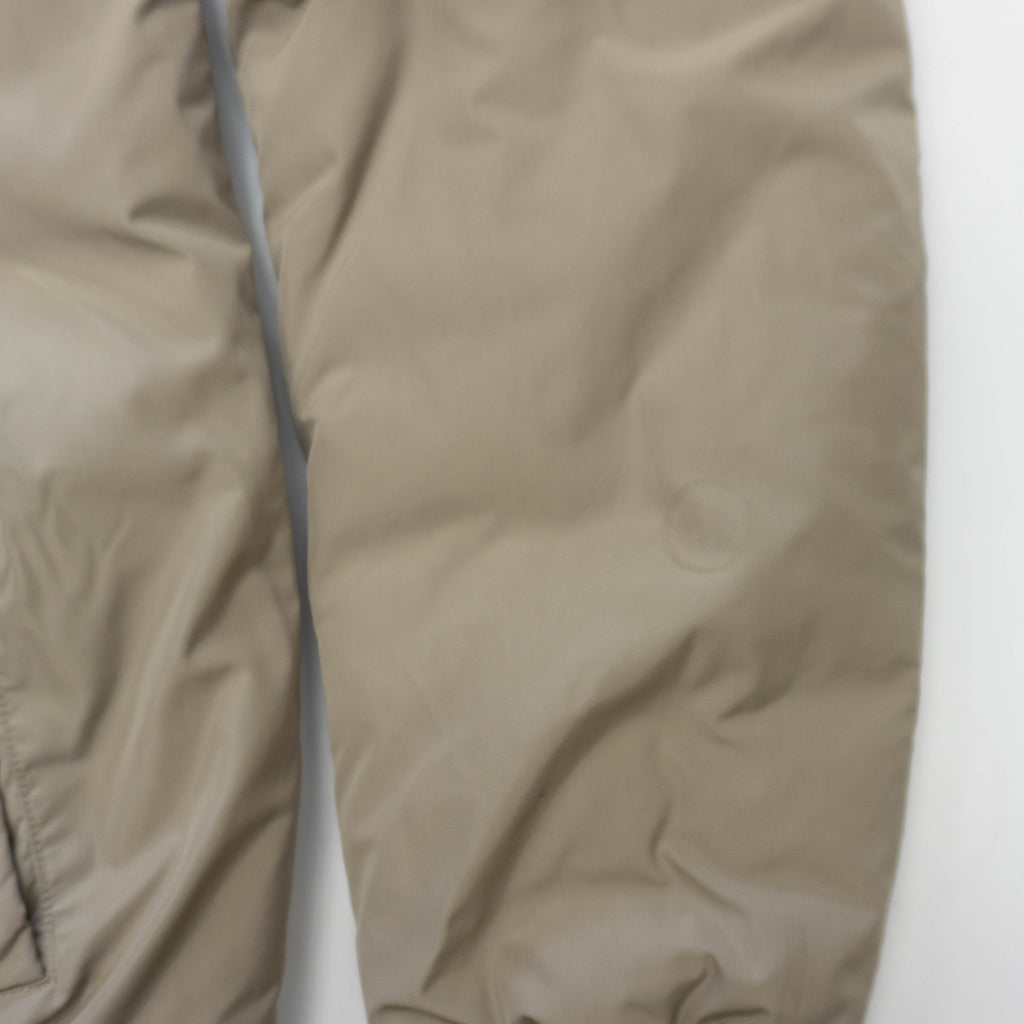 JOTT Bomber Пухено Яке