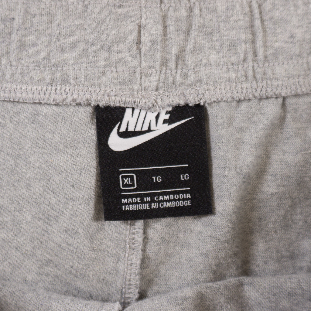 Nike Сиви Къси Панталони