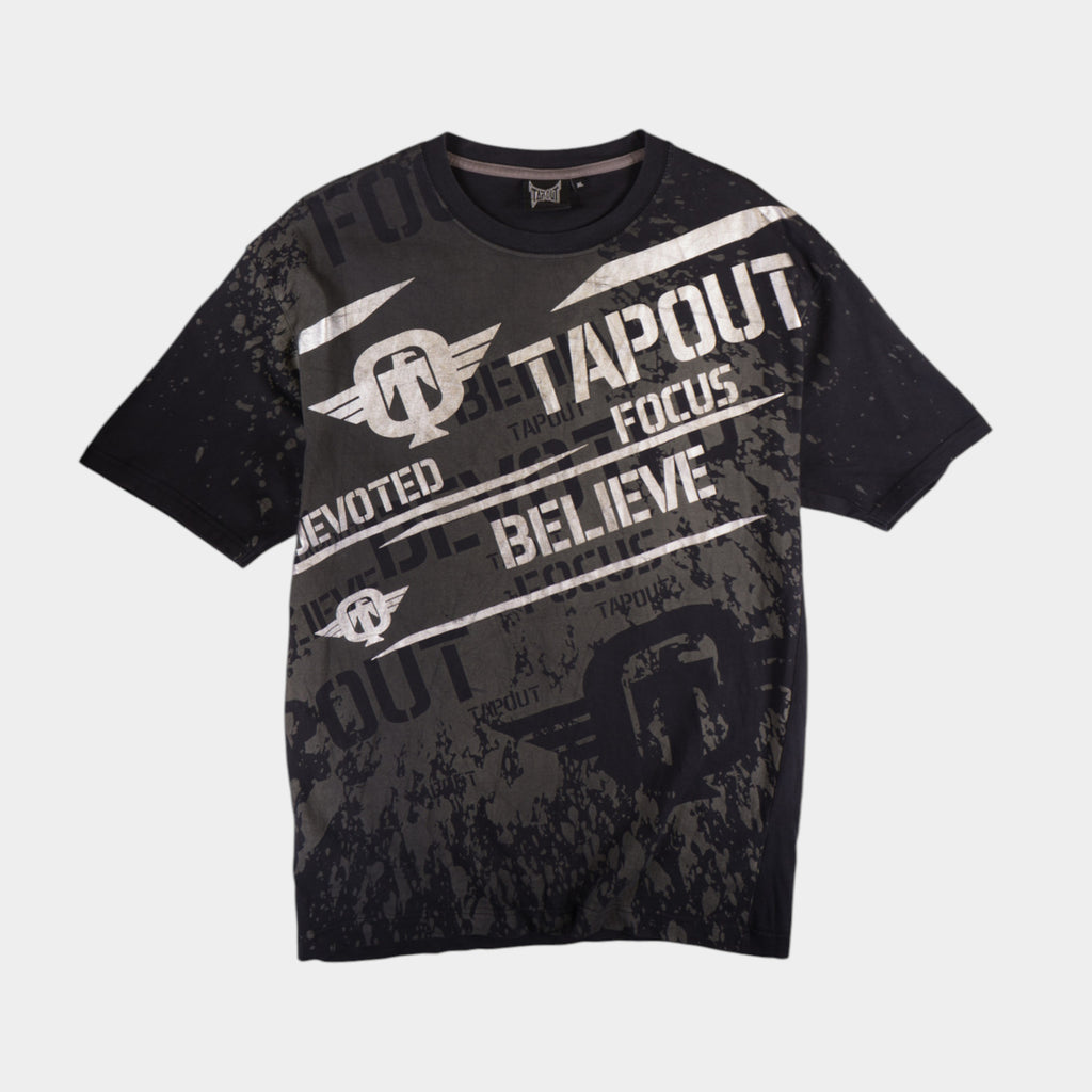 Tapout Черна Тениска с Графика