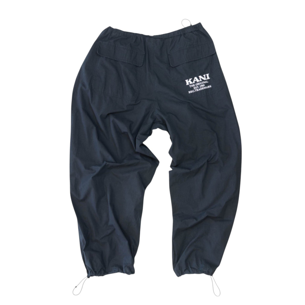 Karl Kani Анцуг