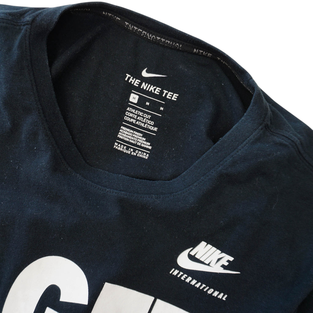 Nike International Тениска