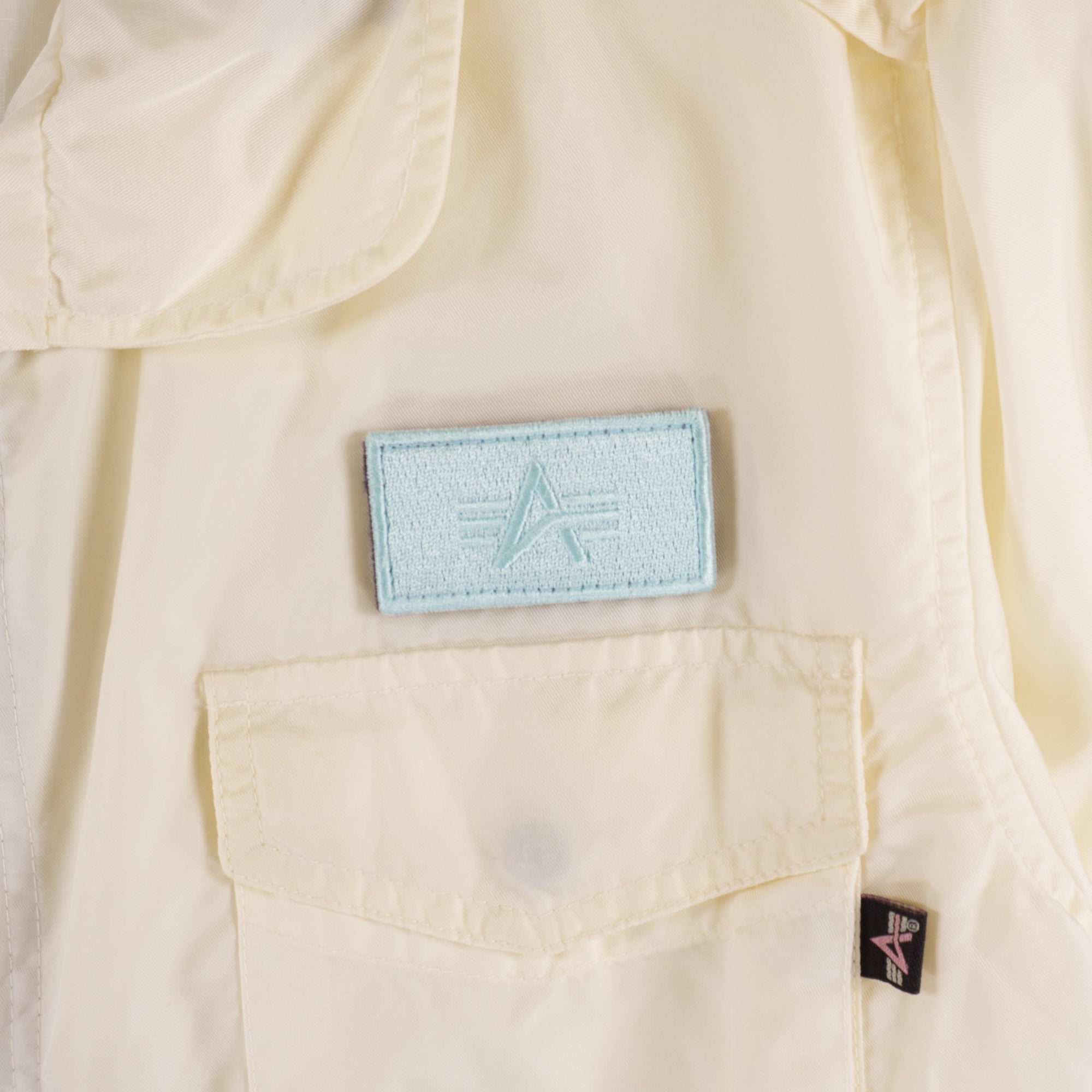 Alpha Industries Винтидж 2000-те Яке