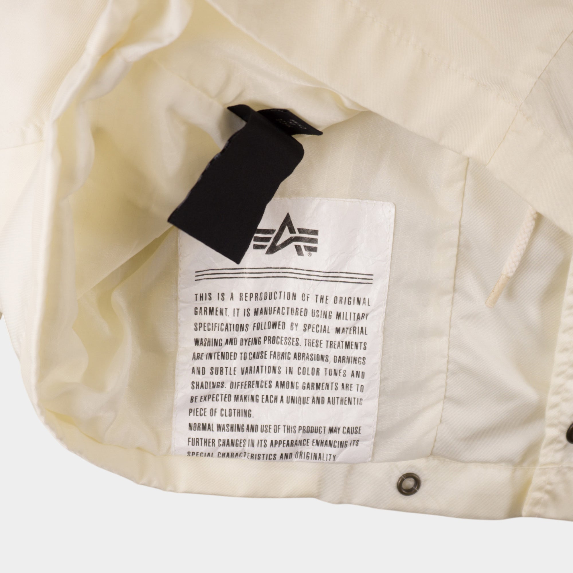 Alpha Industries Винтидж 2000-те Яке