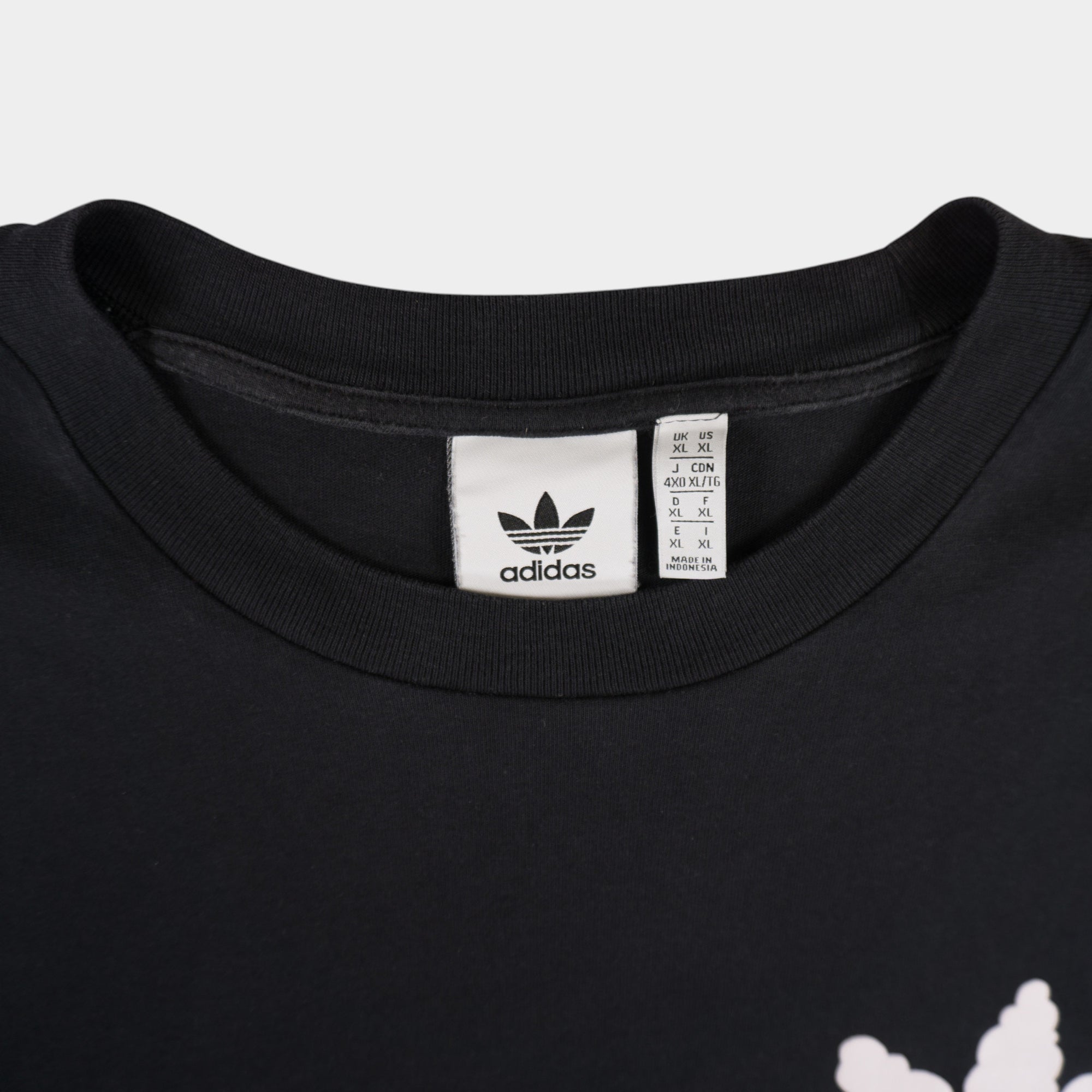 Adidas Originals Черна Тениска с Графика
