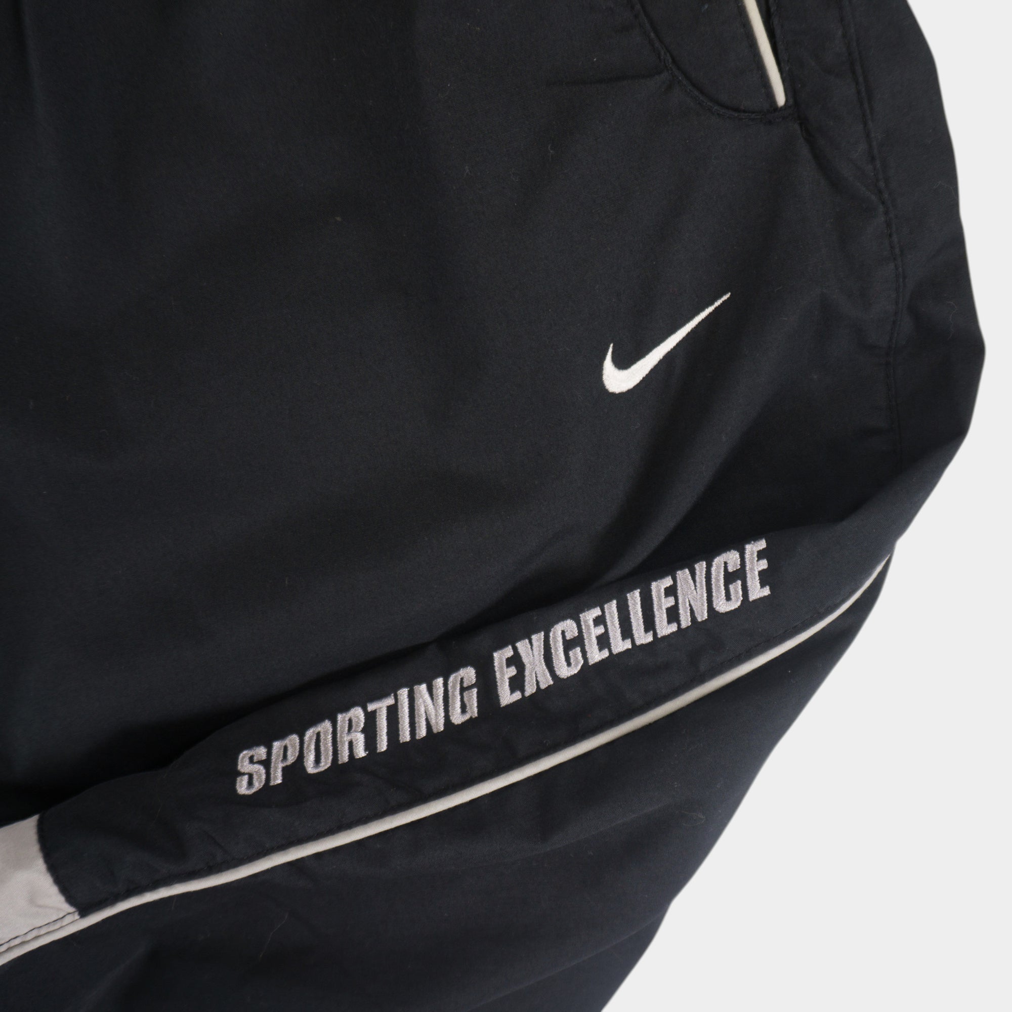 Nike Винтидж 2000-те Черни Къси Панталони