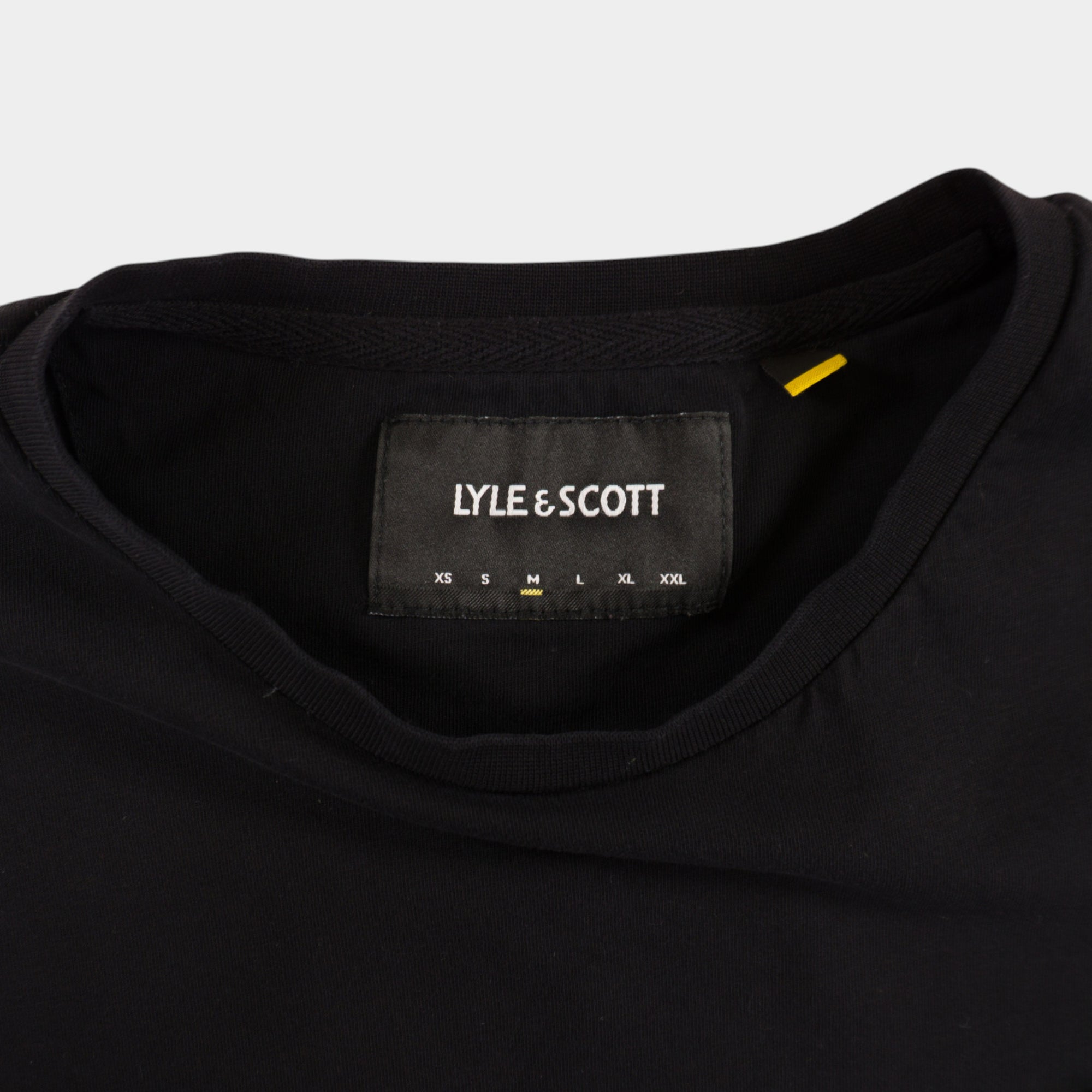 Lyle & Scott Черна Тениска