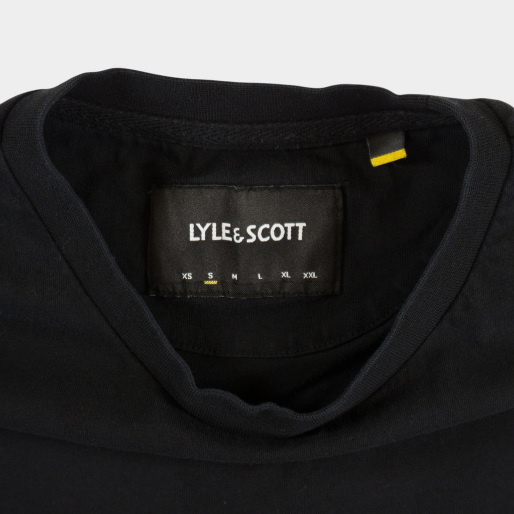 Lyle & Scott Черна Тениска