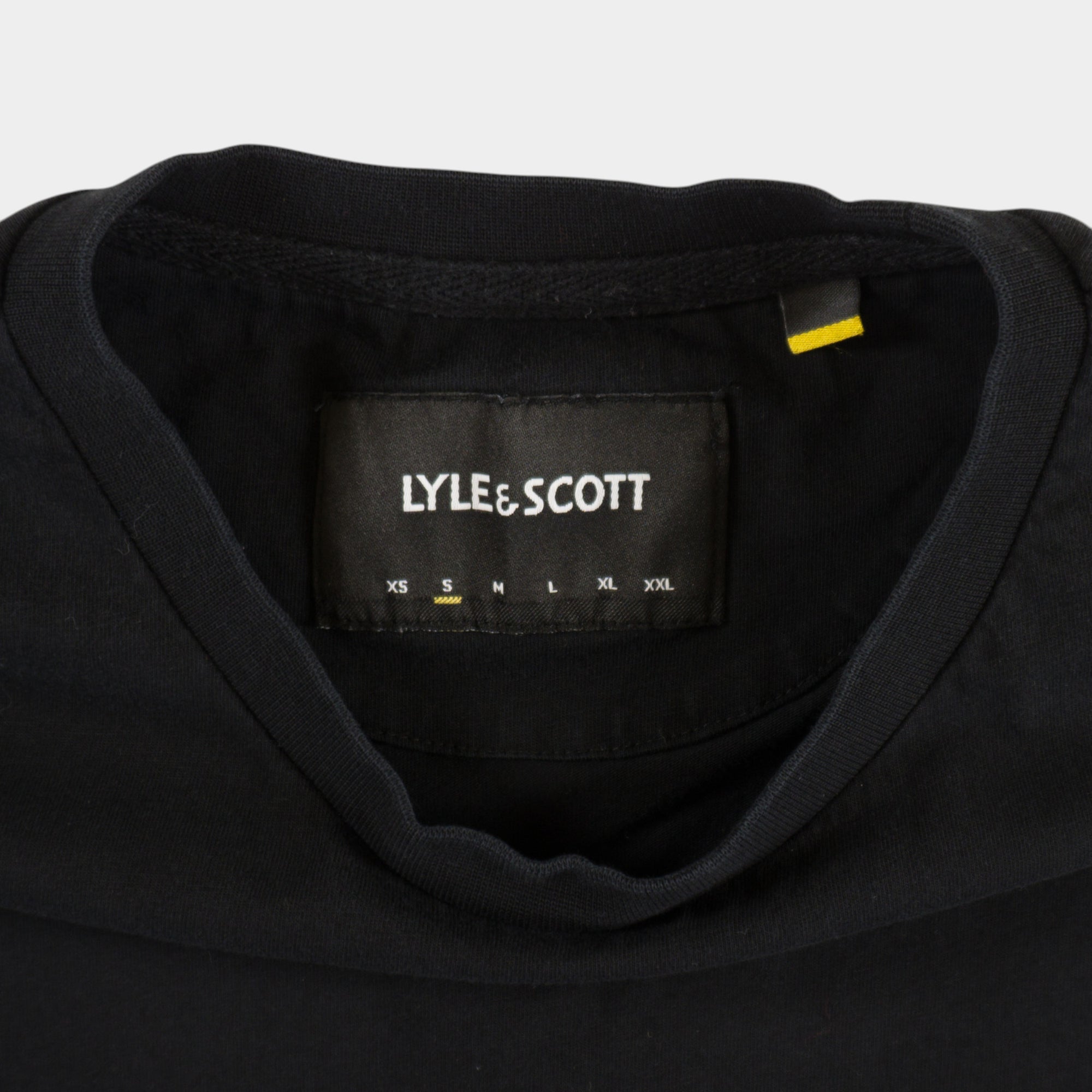 Lyle & Scott Черна Тениска