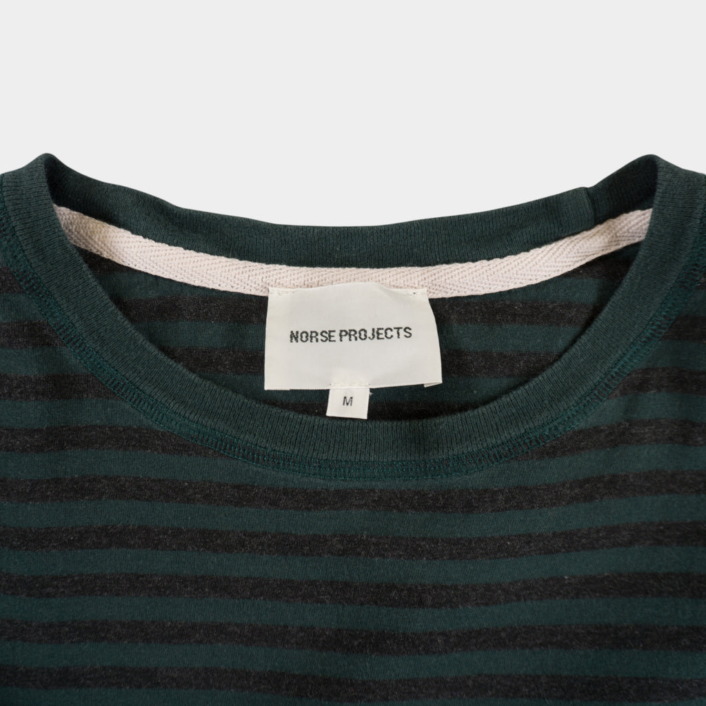 Norse Projects Зелена Раирана Тениска