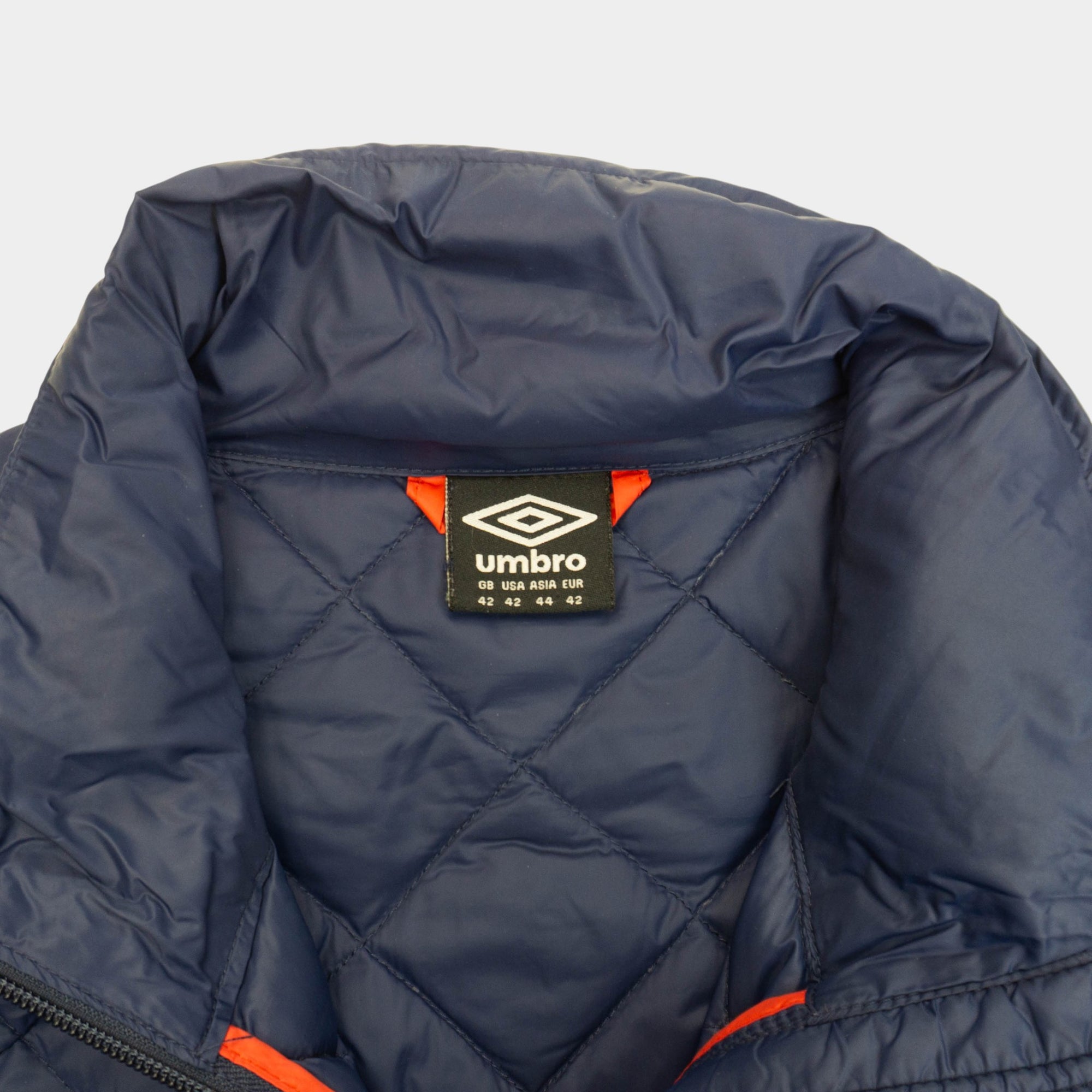 Umbro Пухено Яке