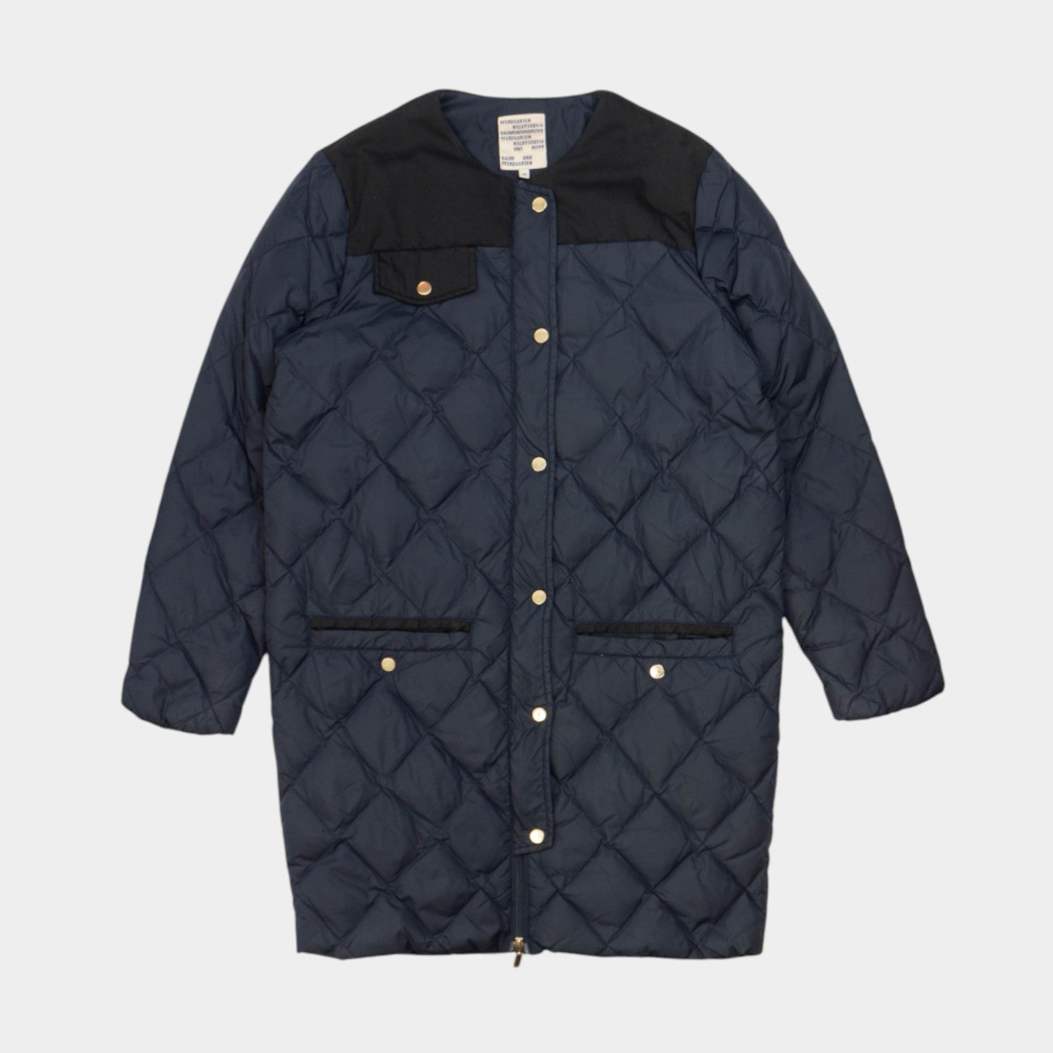 Baum Und Pferdgarten Пухено Яке