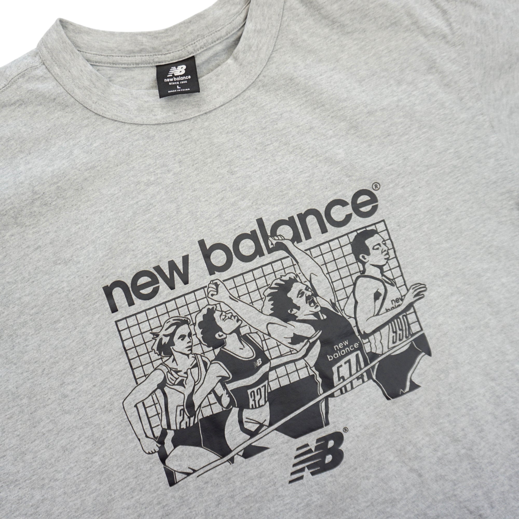 New Balance Тениска с Графика