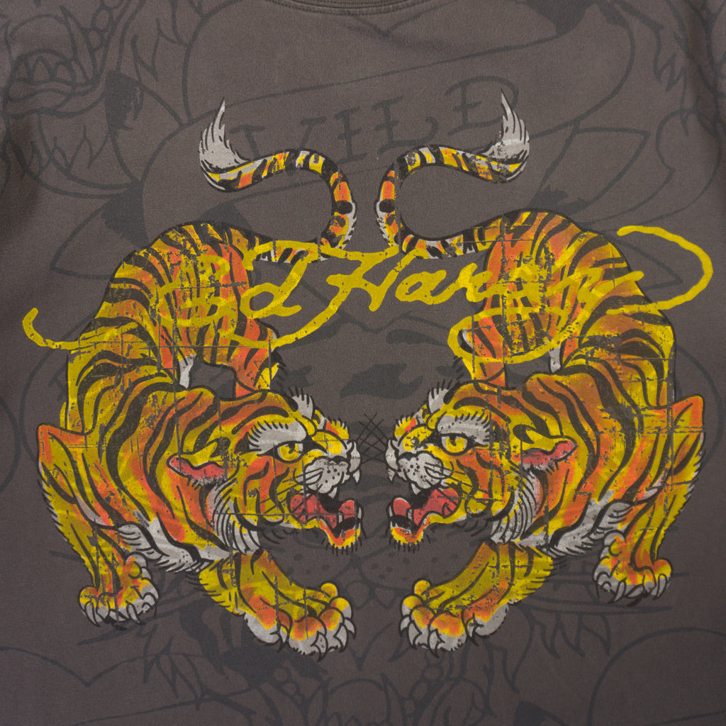 Ed Hardy X Urban Outfitters Сива Тениска с Графика