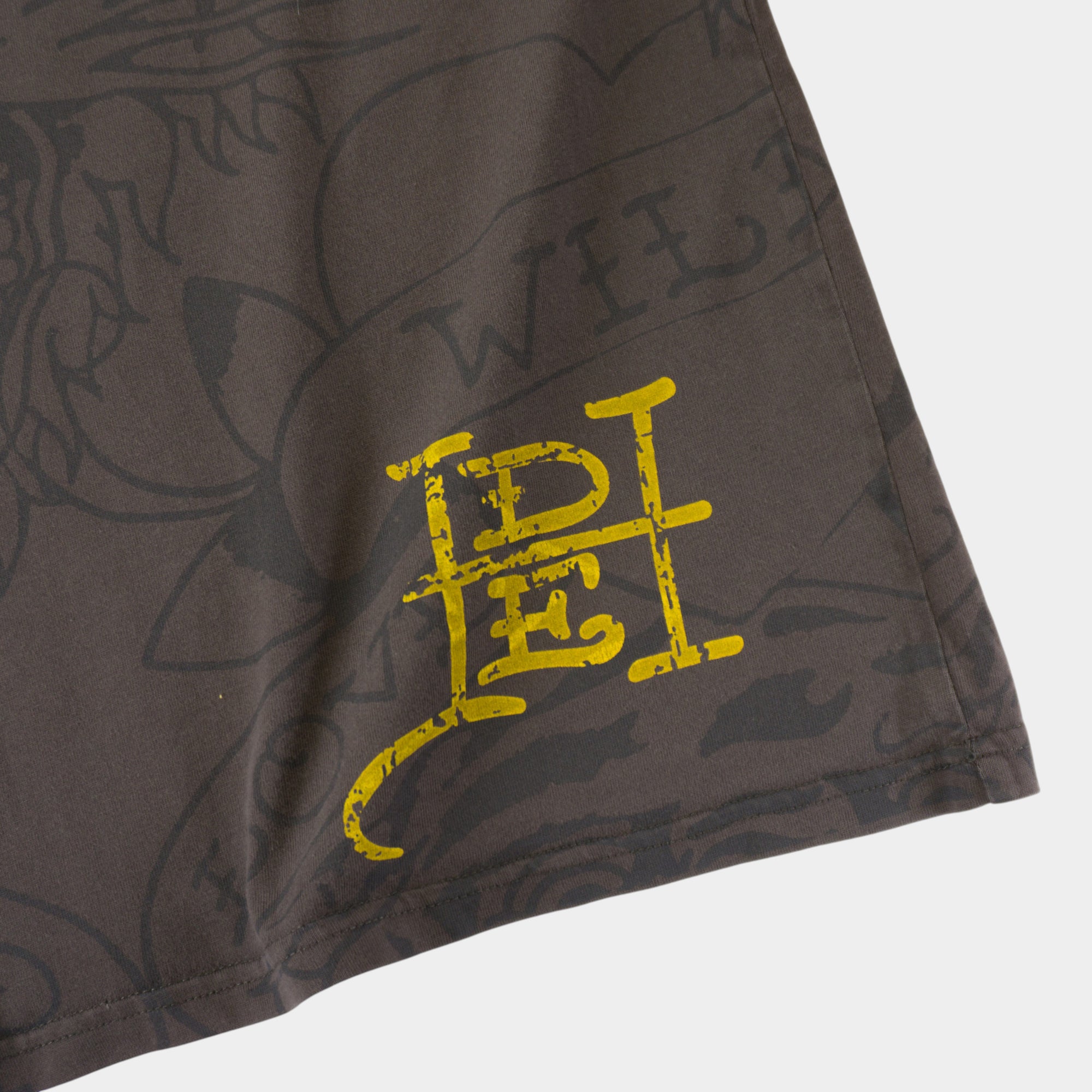 Ed Hardy X Urban Outfitters Сива Тениска с Графика