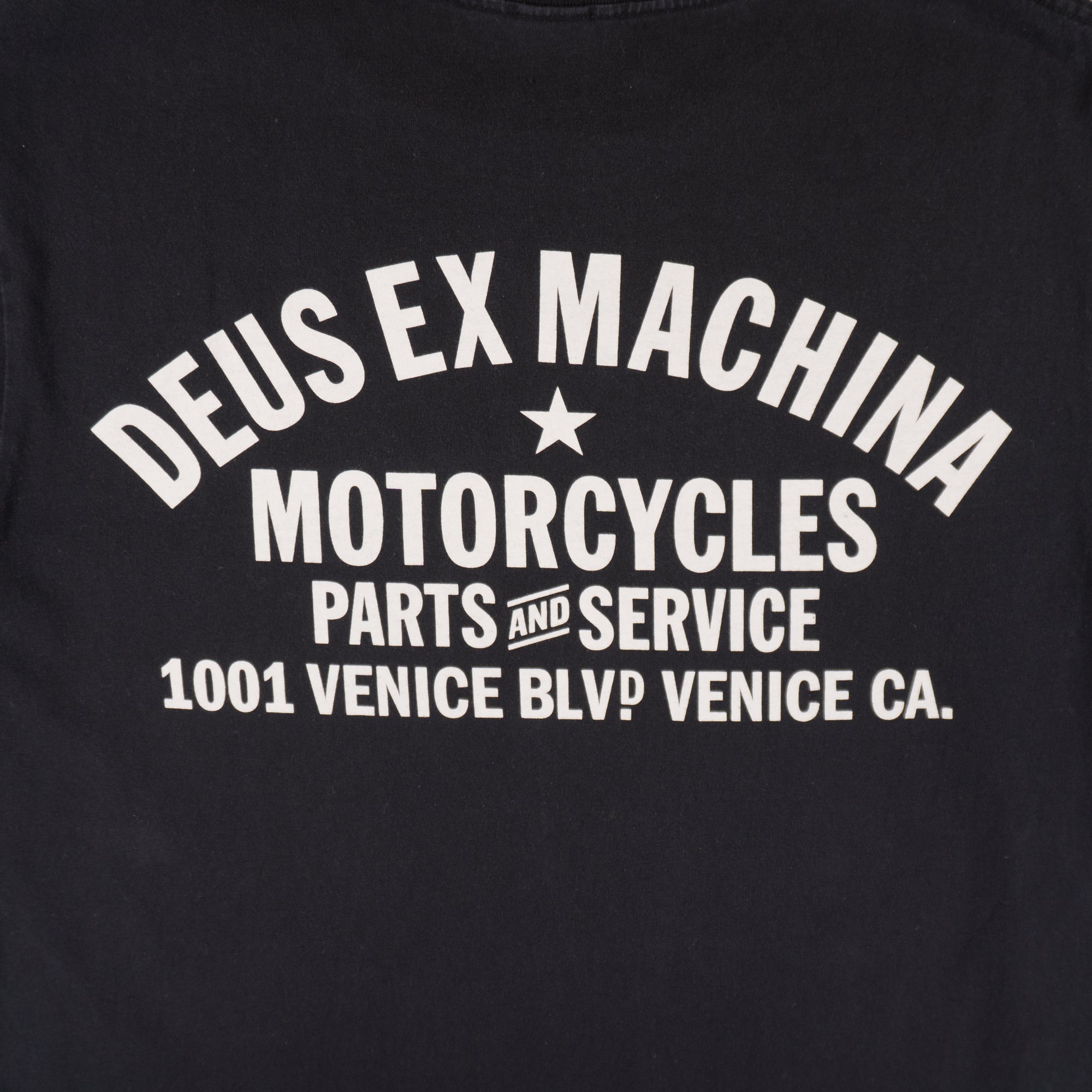 Deus Ex Machina Черна Тениска