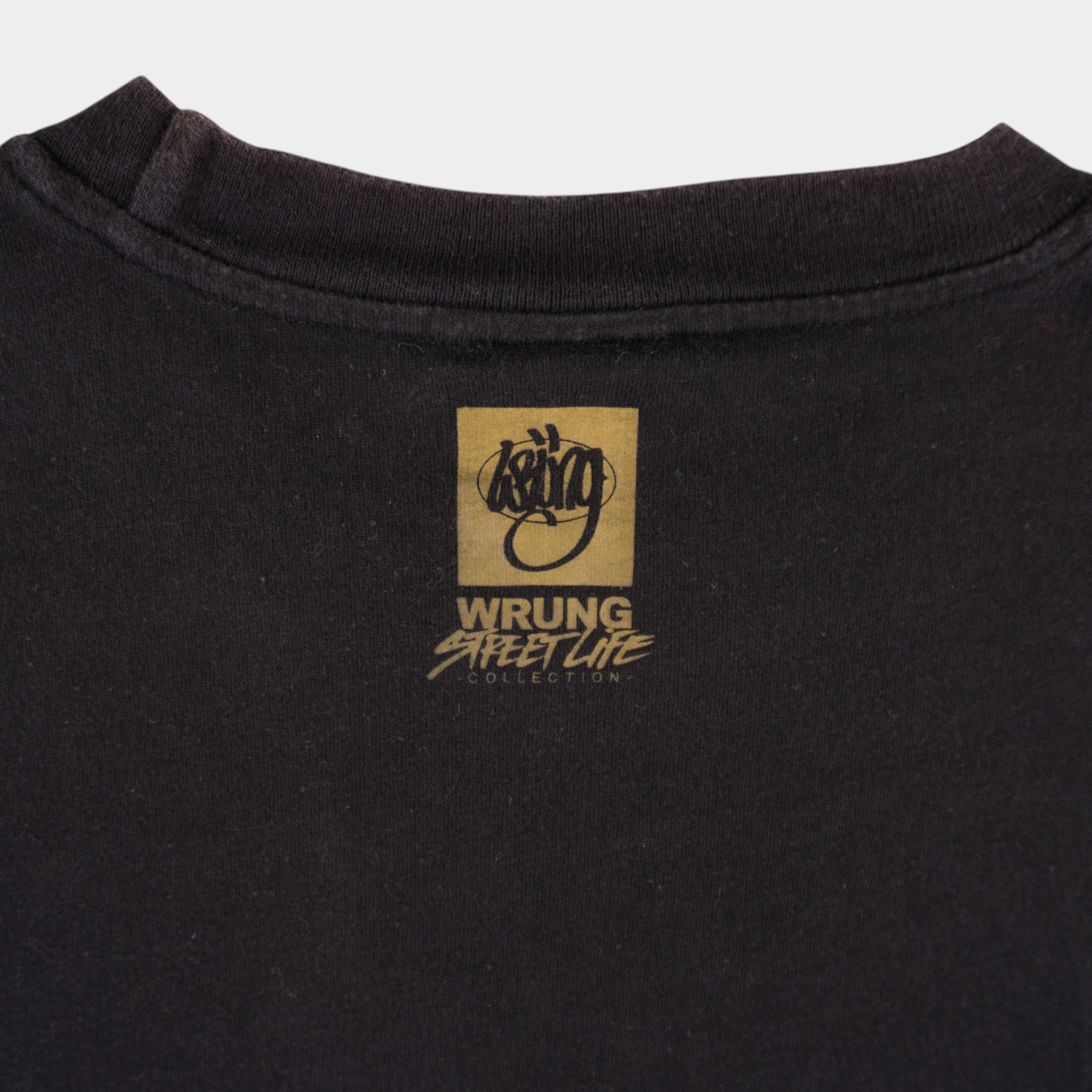 Wrung Винтидж 2000-те Черна Тениска с Графика