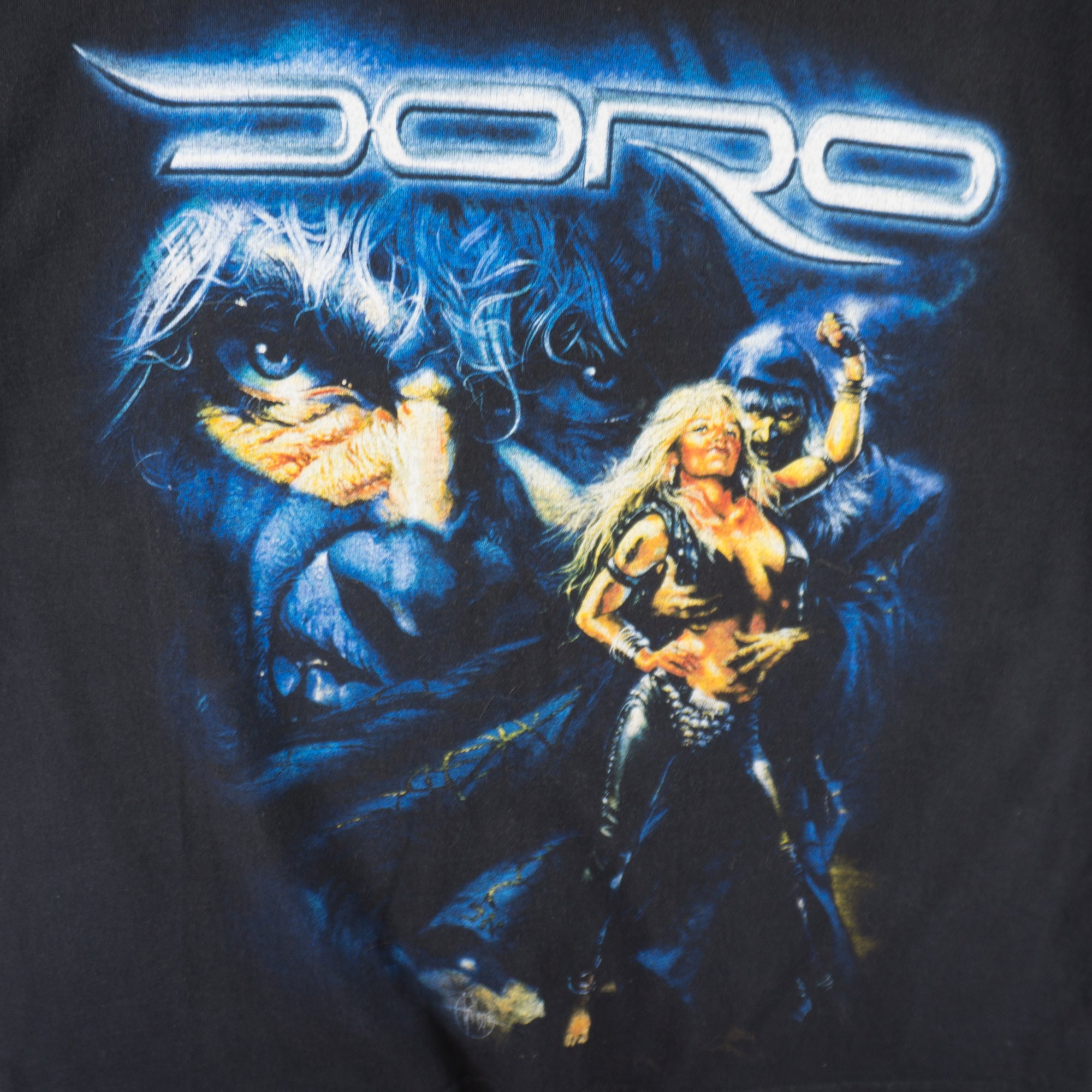 Fruit of the Loom x DORO Черна Тениска с Графика