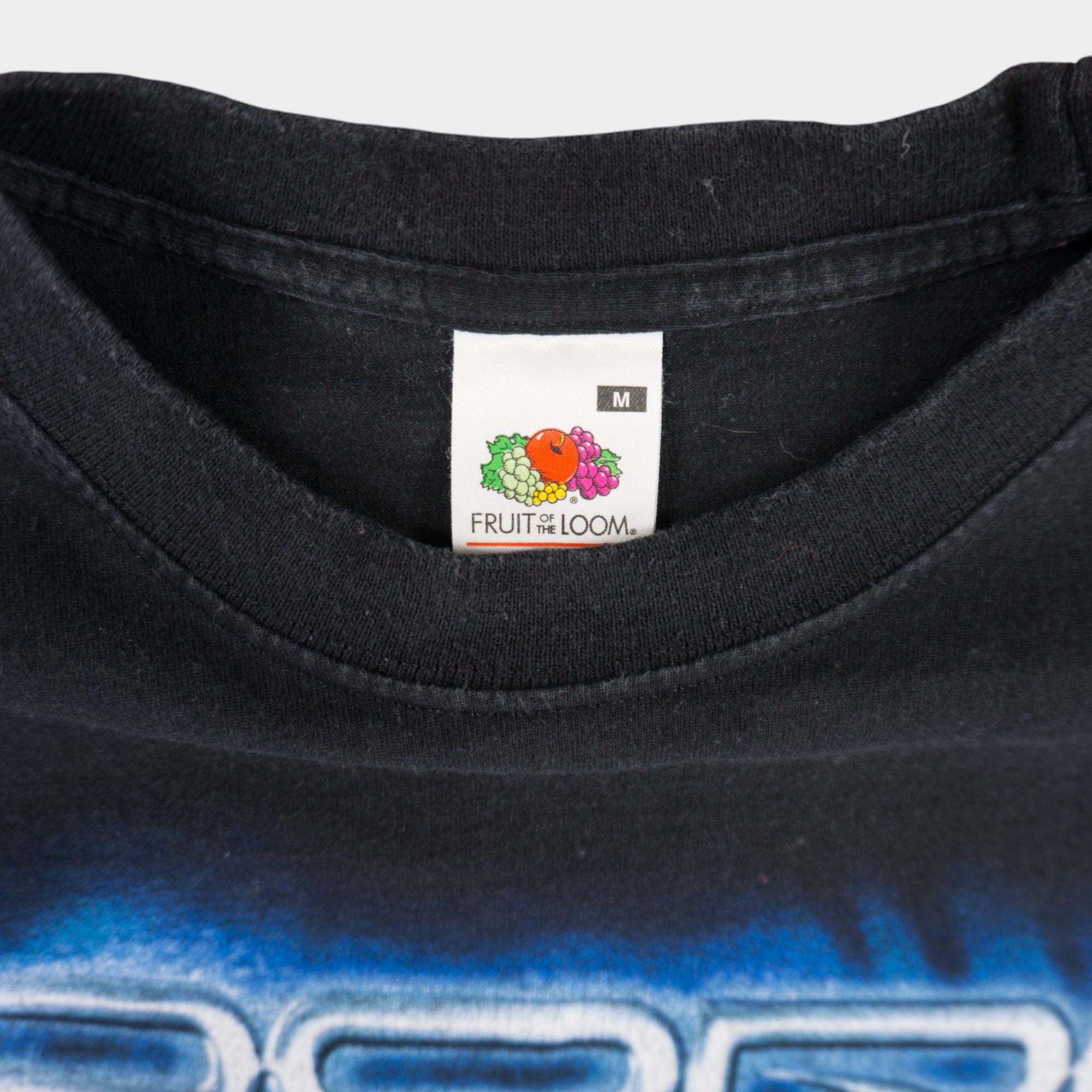 Fruit of the Loom x DORO Черна Тениска с Графика