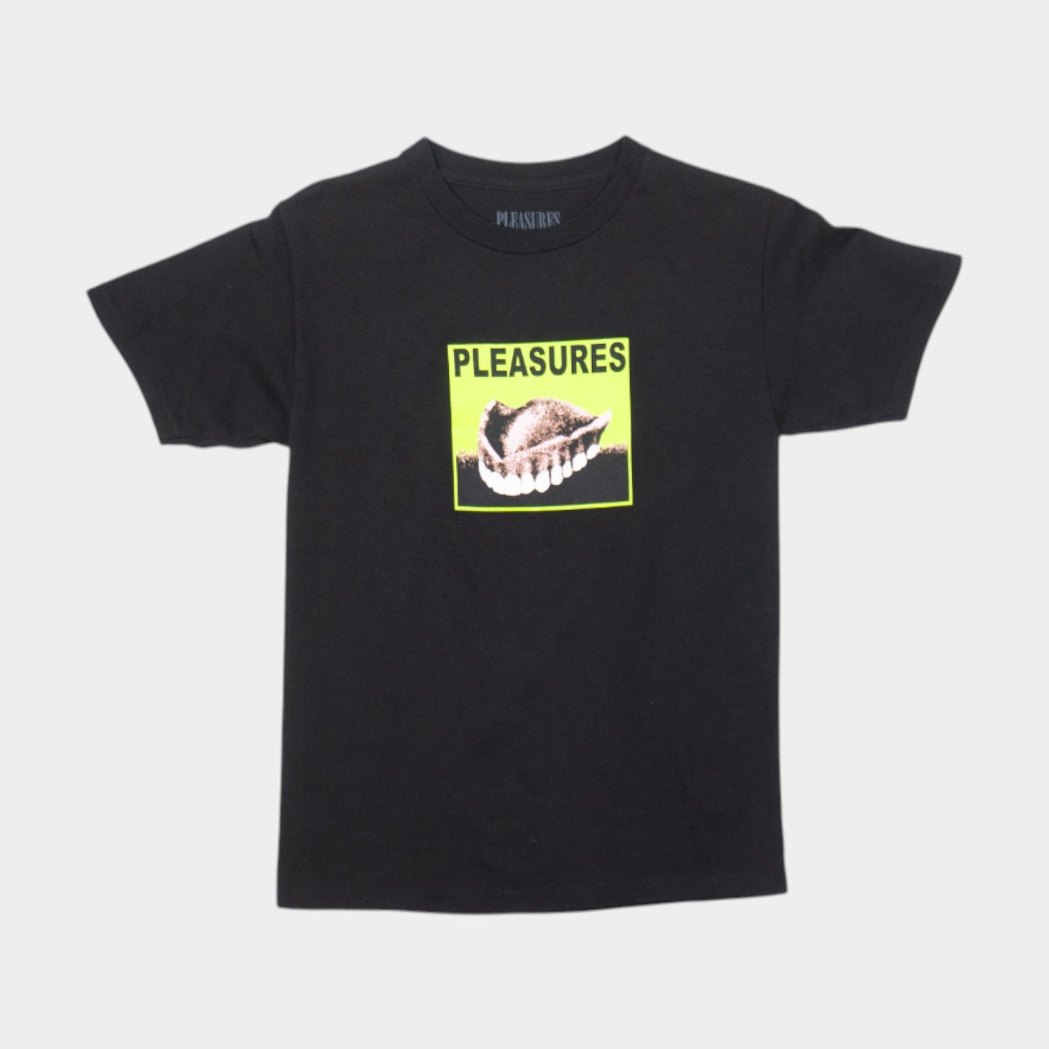 Pleasures Тениска с Графика