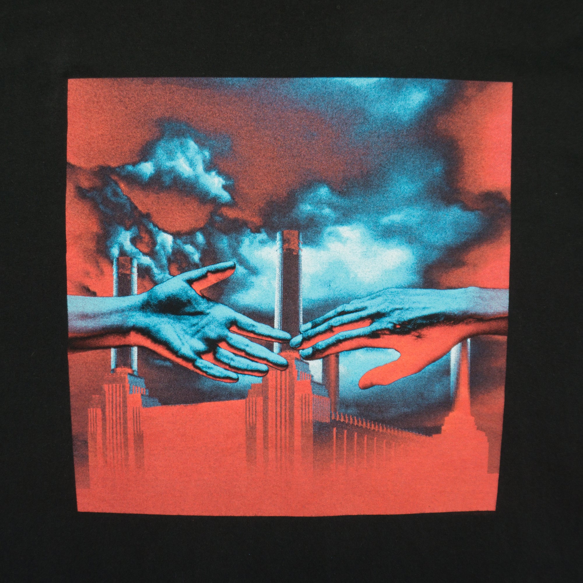 Gildan Roger Waters Us+Them 2018 Tour Черна Тениска с Графика