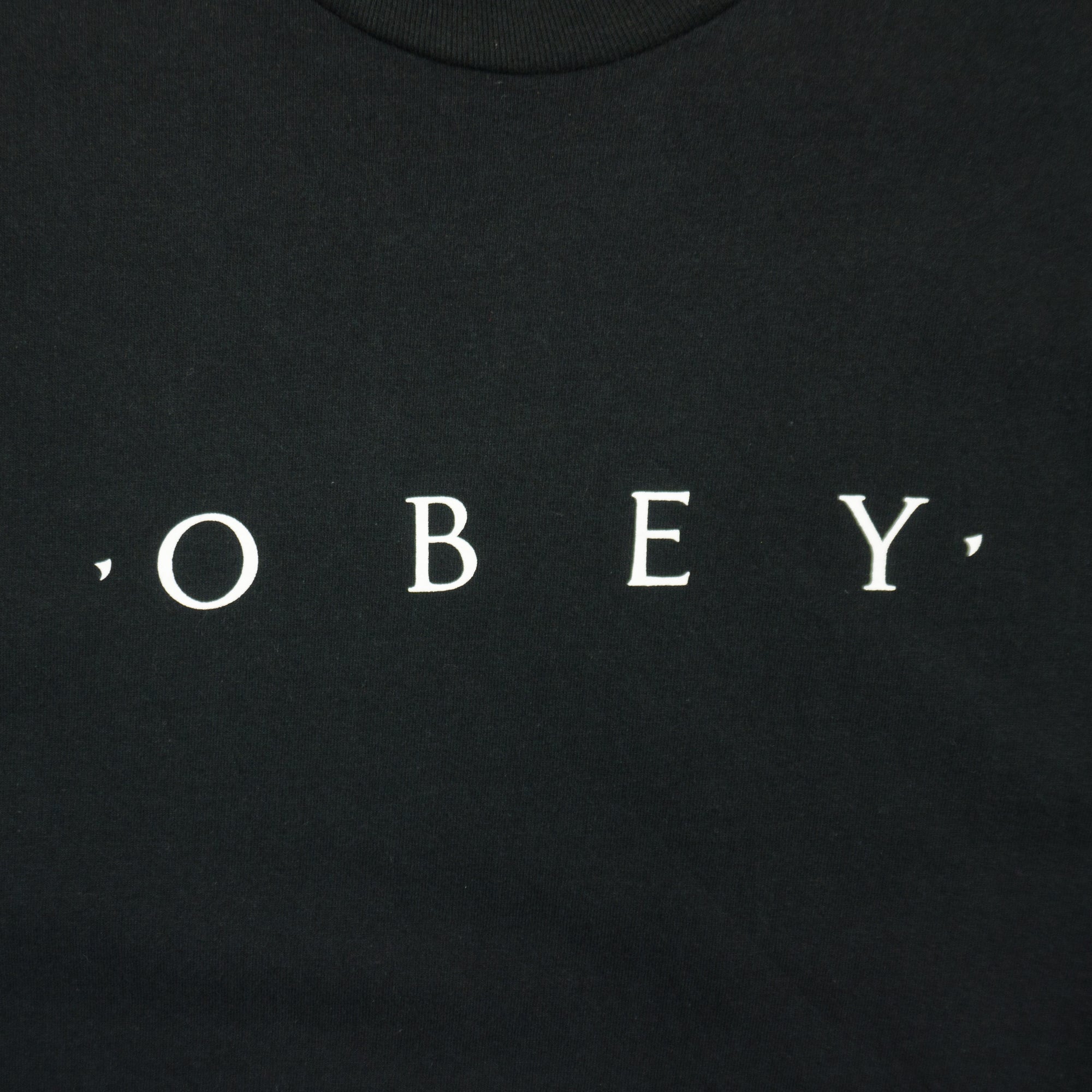 Obey Черна Тениска с Голямо Лого