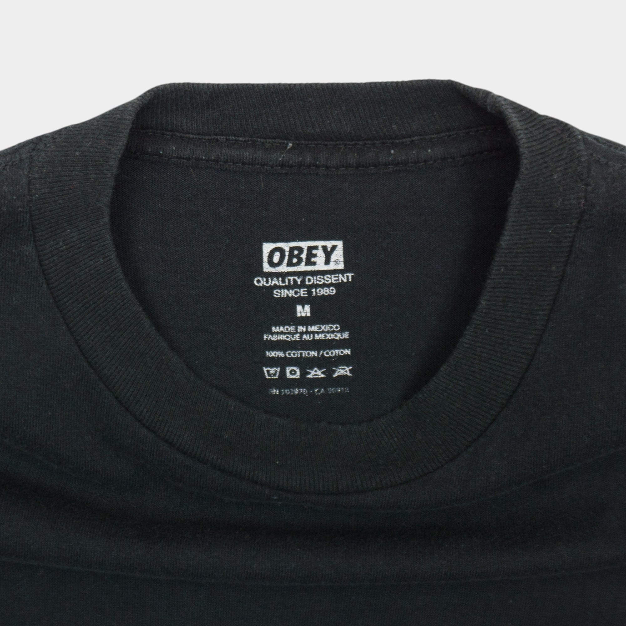 Obey Черна Тениска с Голямо Лого