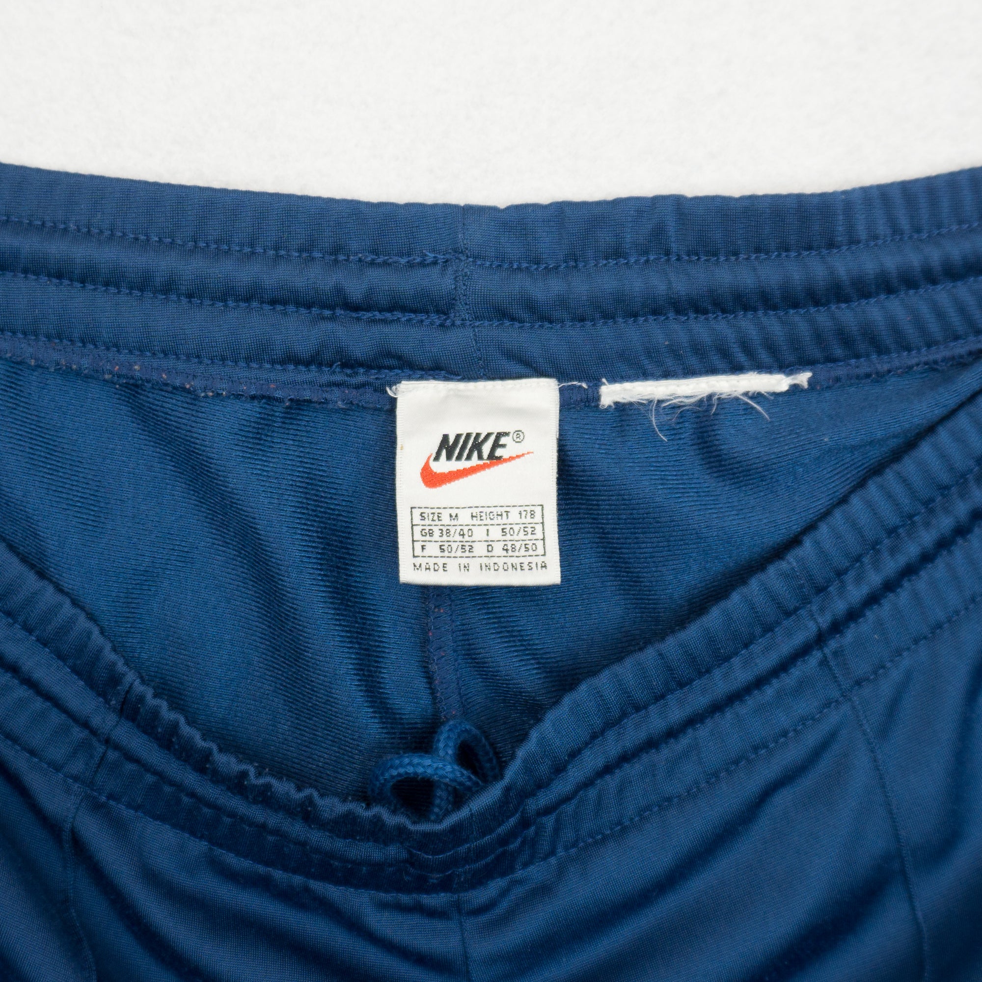 Nike Vintage Анцуг от 90те с Бродирано Лого