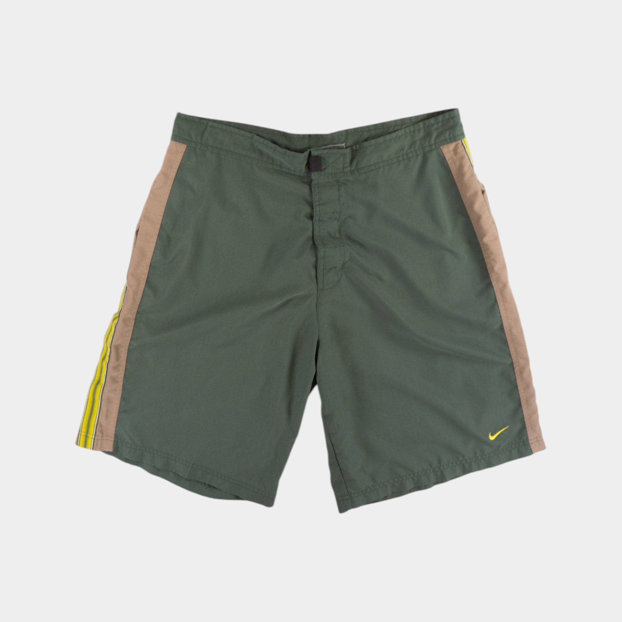 Nike Винтидж 2000-те Зелени Къси Панталони