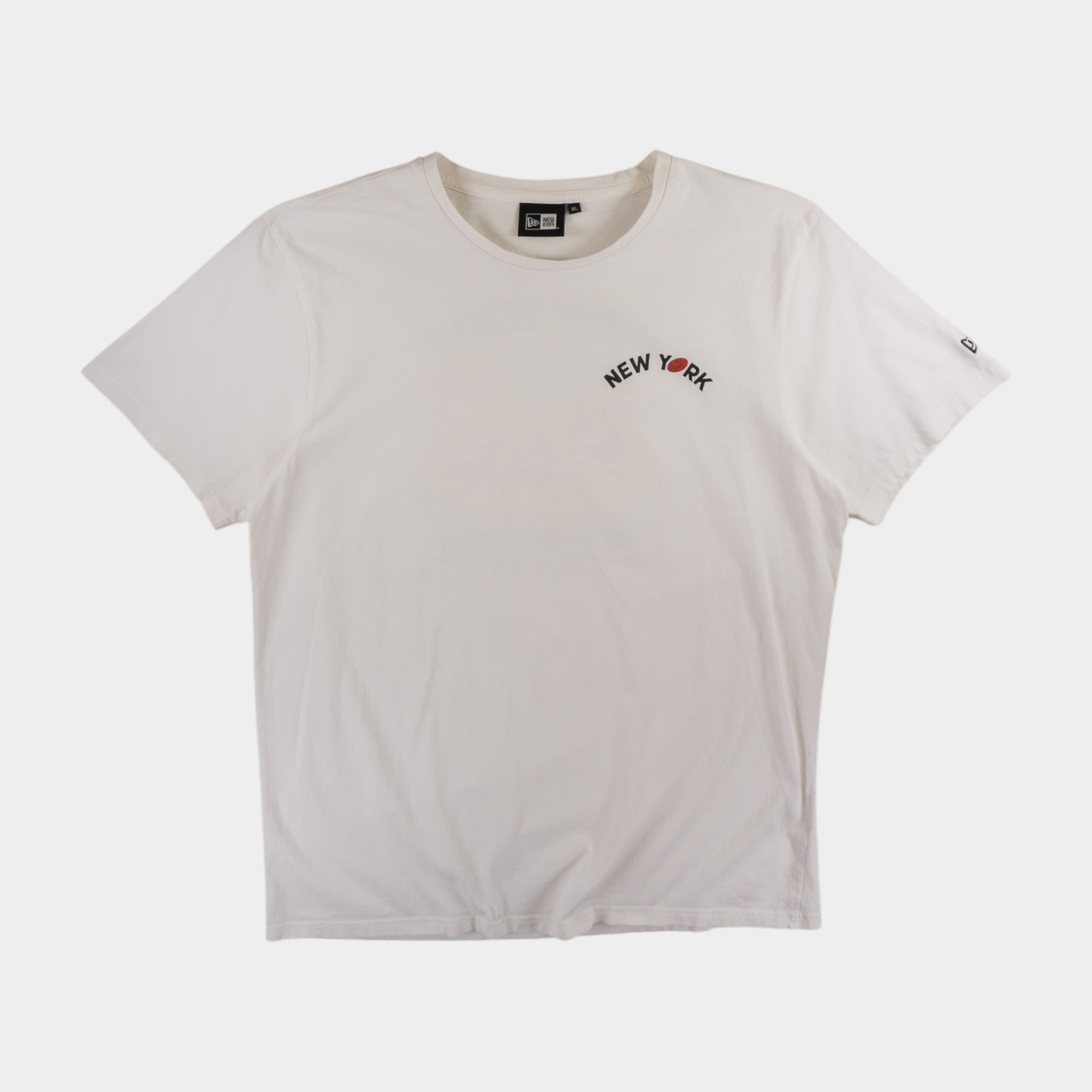 New Era Бяла Тениска с Графи