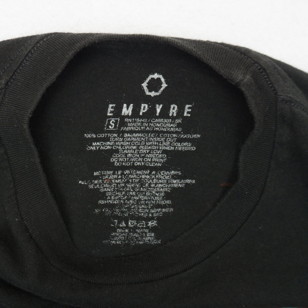 Empyre Черна Тениска с Графика