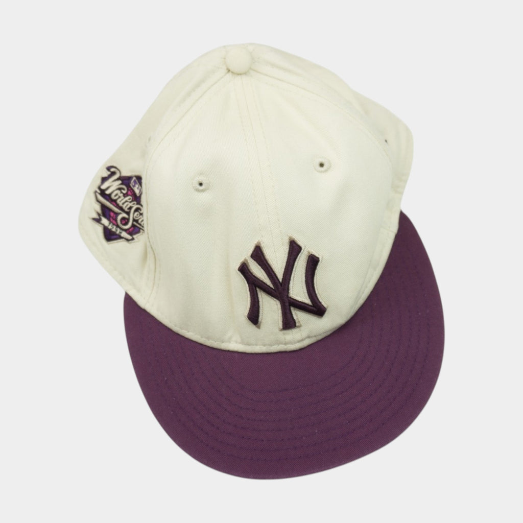 New Era NY Yankees Шапка с Бродирано Лого