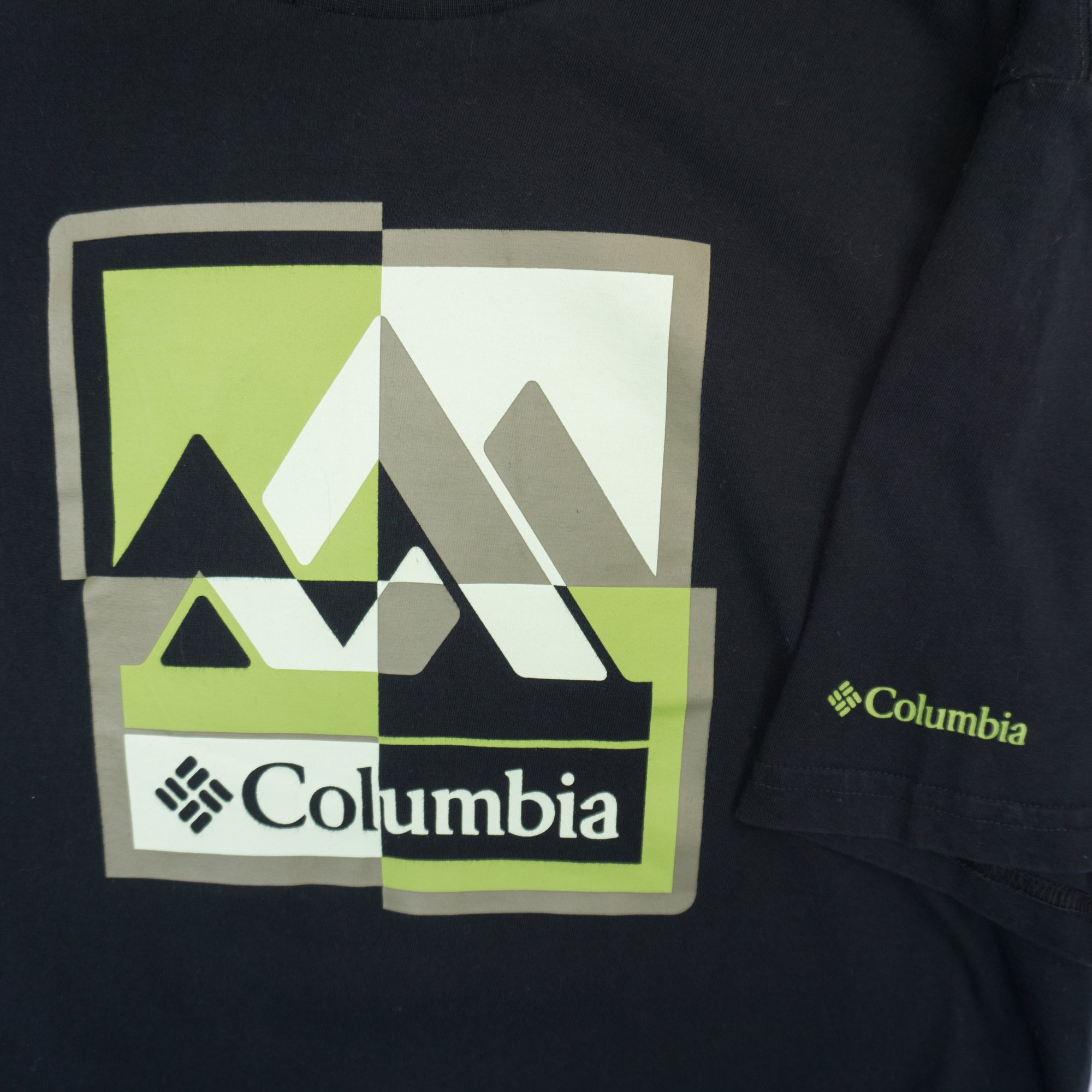 Columbia Черна Тениска с Графика
