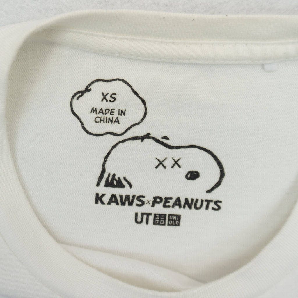 Uniqlo X Kaws X Peanuts Бяла Тениска с Графика