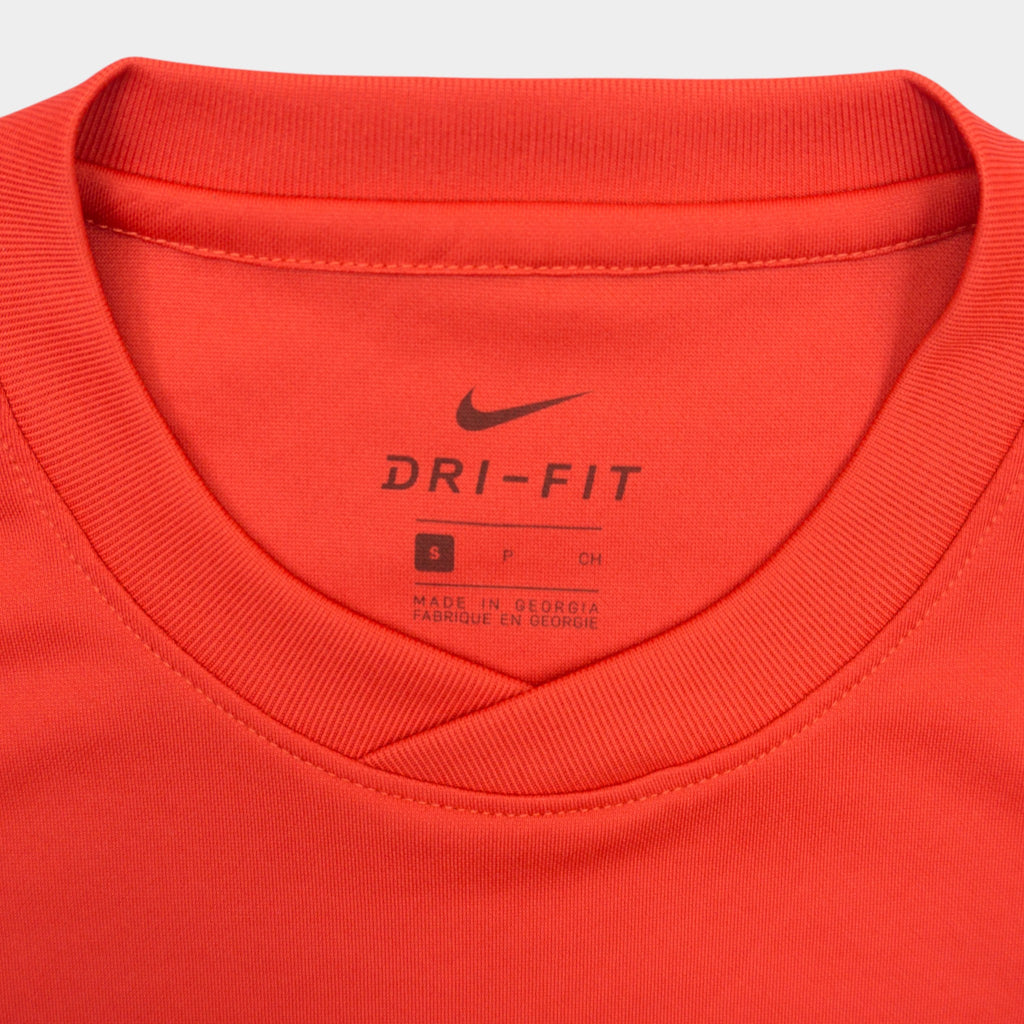 Nike Dri-Fit Червена Тениска с Бродирано Лого