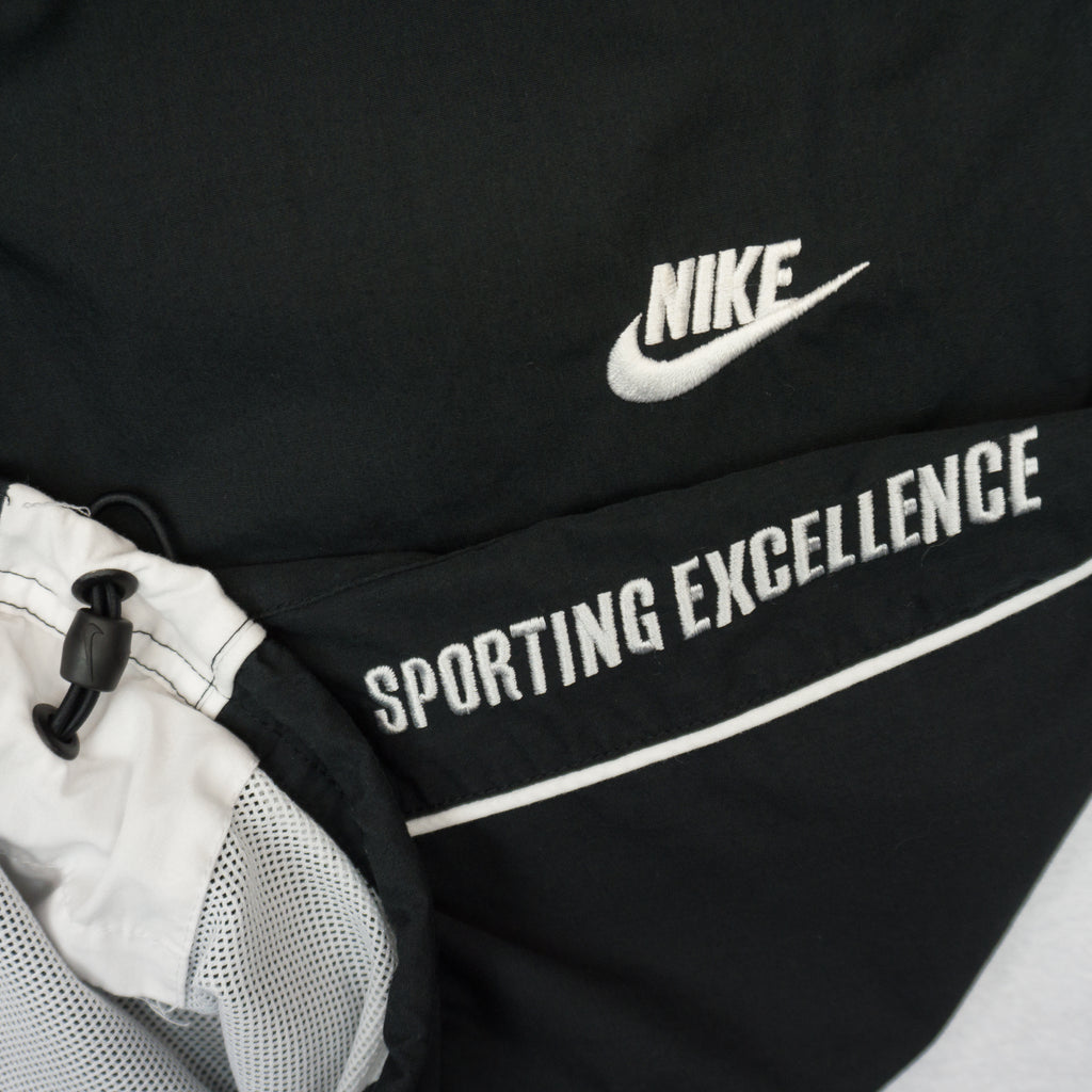Nike Черни Къси Панталони с Бродирано Лого