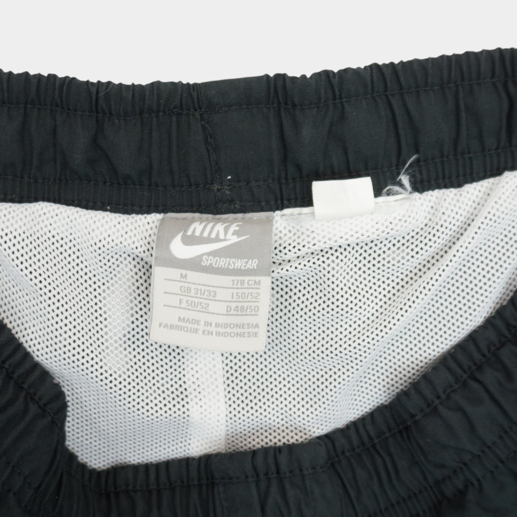 Nike Черни Къси Панталони с Бродирано Лого