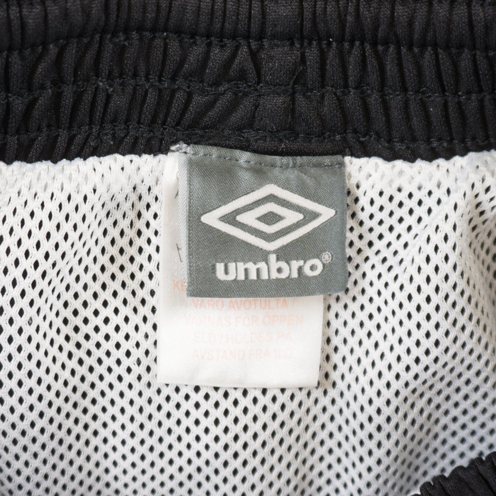 Umbro Черни Къси Панталони с Бродирано Лого