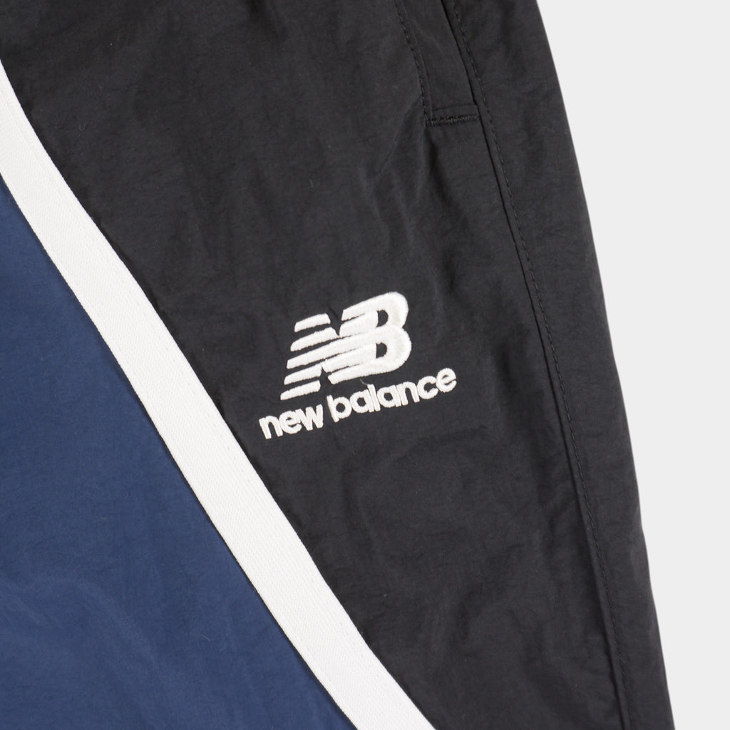 New Balance Син/Черен Анцуг с Бродирано Лого