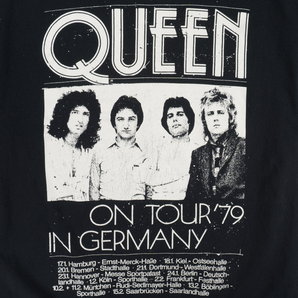 Gildan Queen Черна Тениска с Графика
