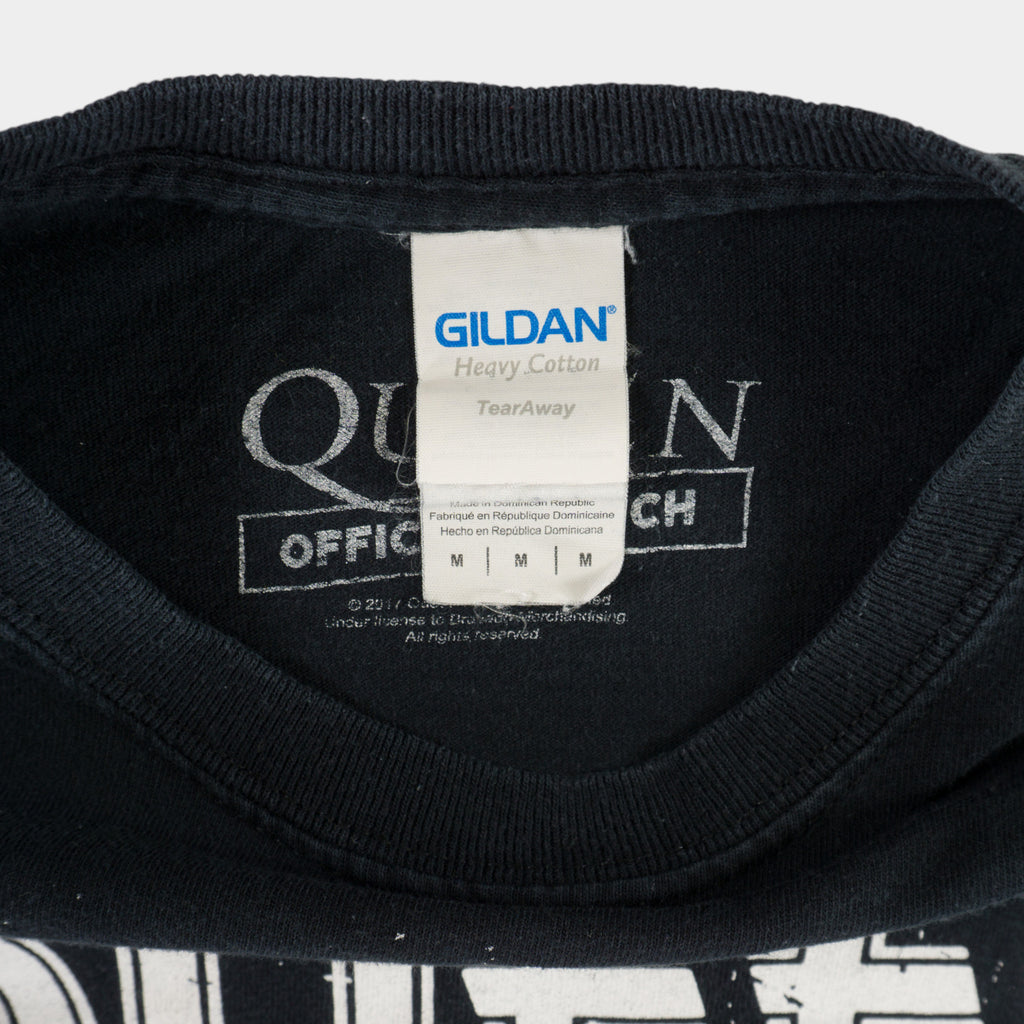 Gildan Queen Черна Тениска с Графика