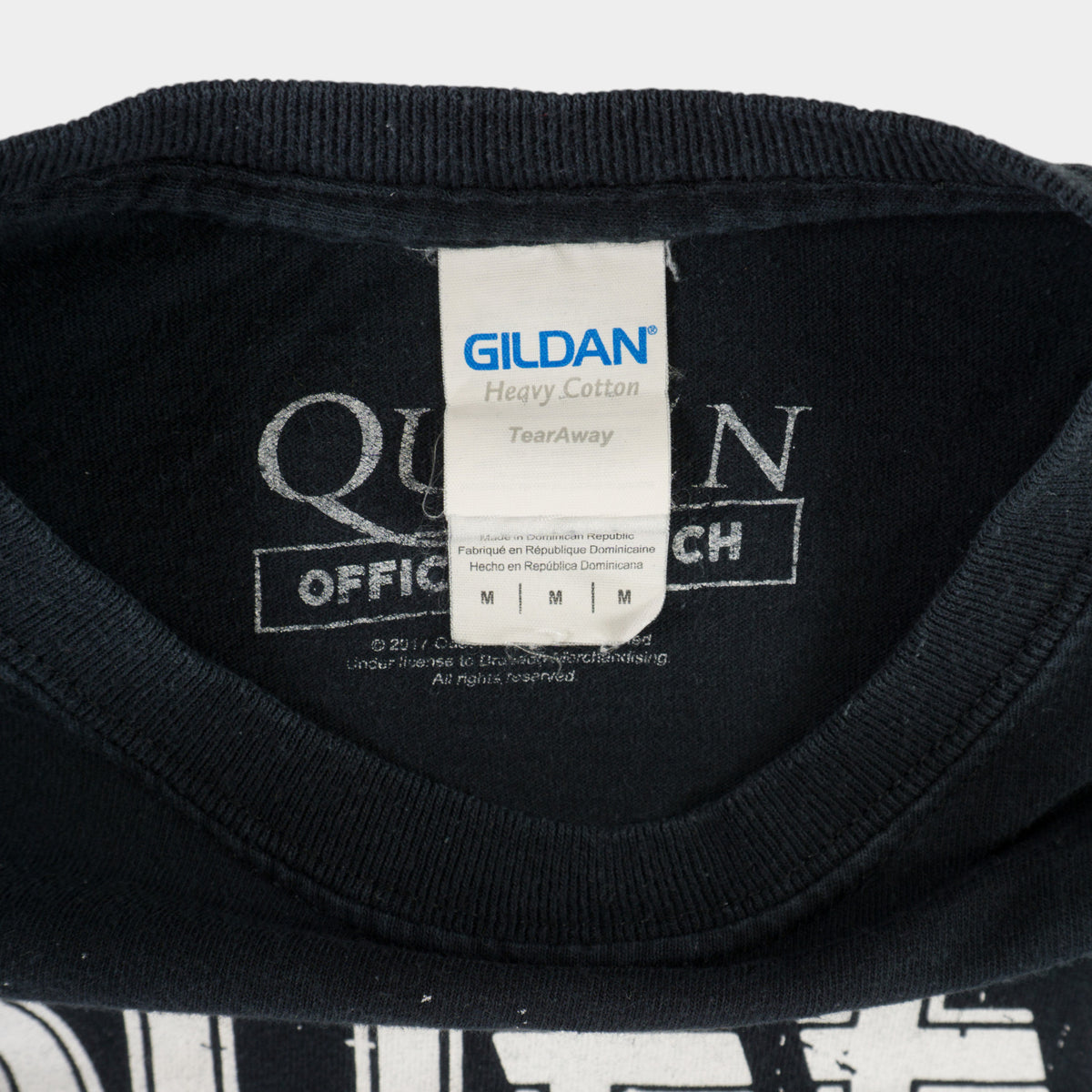 Gildan Queen Черна Тениска с Графика