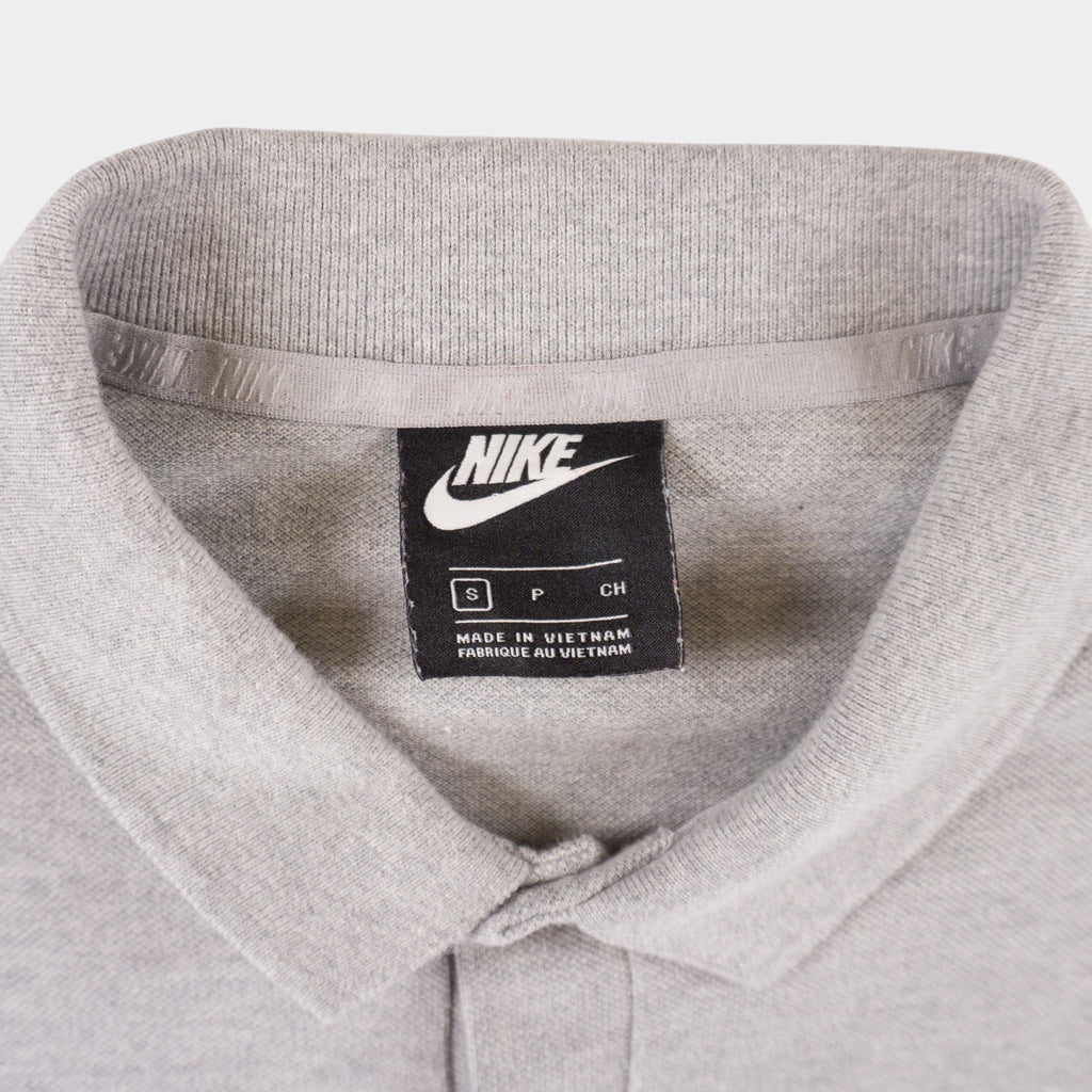 Nike Сива Тениска с Яка и Бродирано Лого