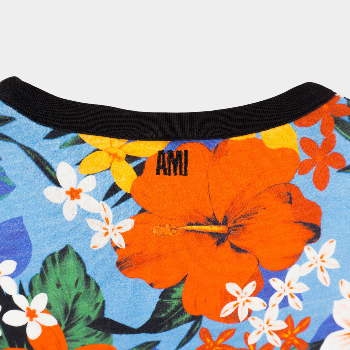 Ami Paris Флорална Тениска