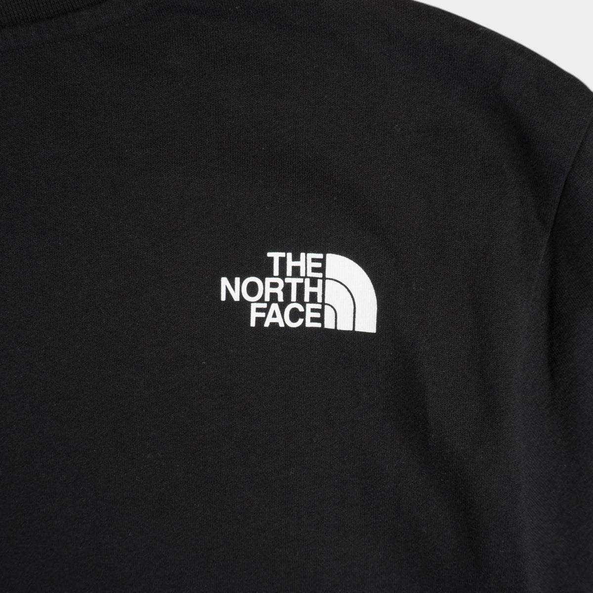 The North Face Черна Тениска с Джоб